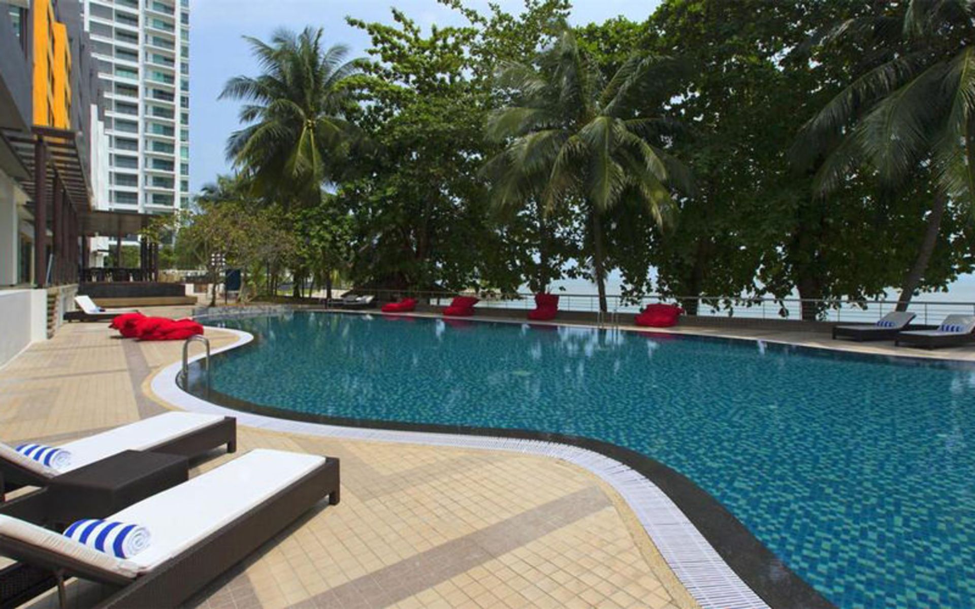 هتل فور پوینت بای شرایتون پنانگ (Four Points by Sheraton Penang)