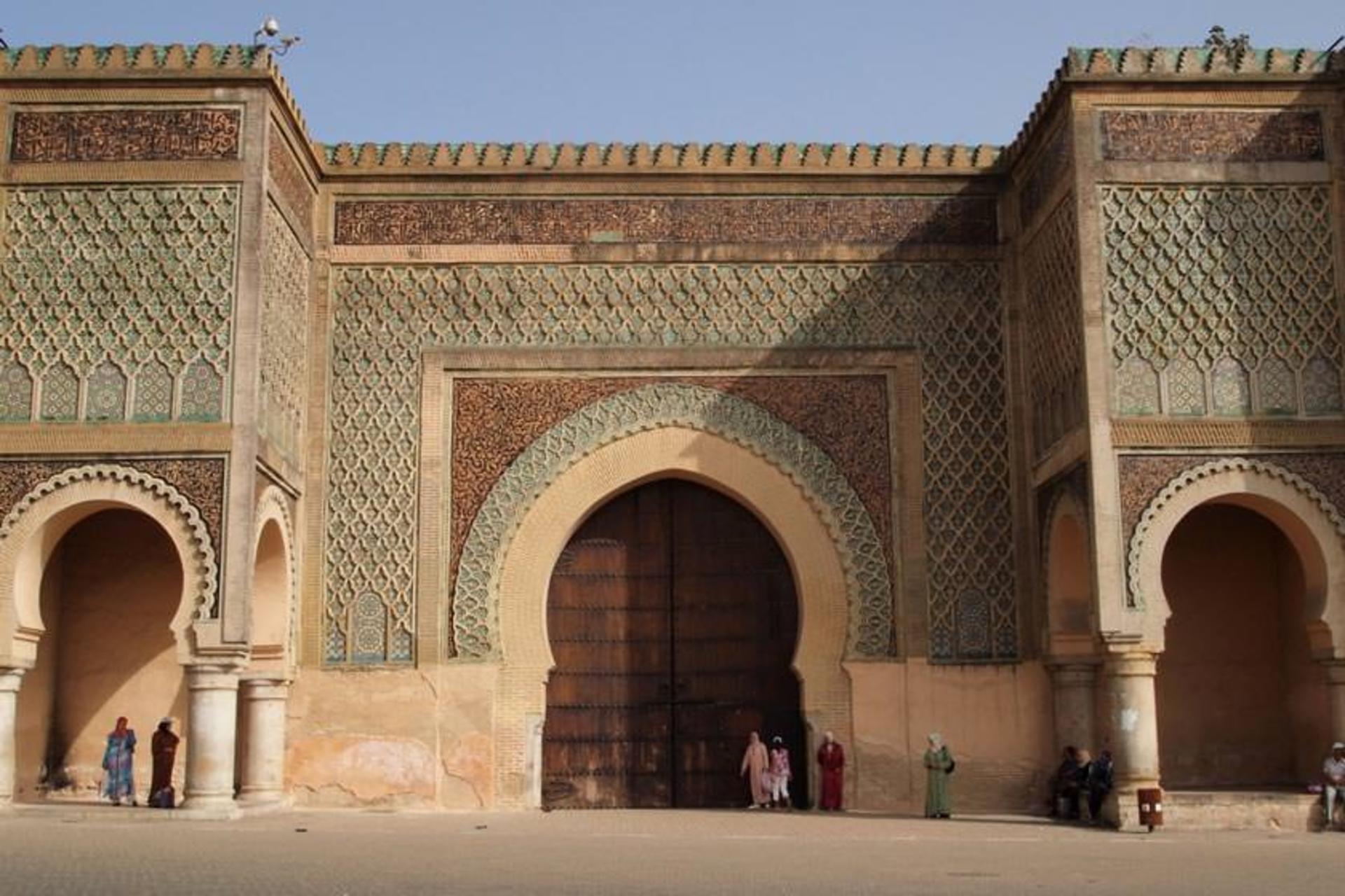 دروازه باب منصور