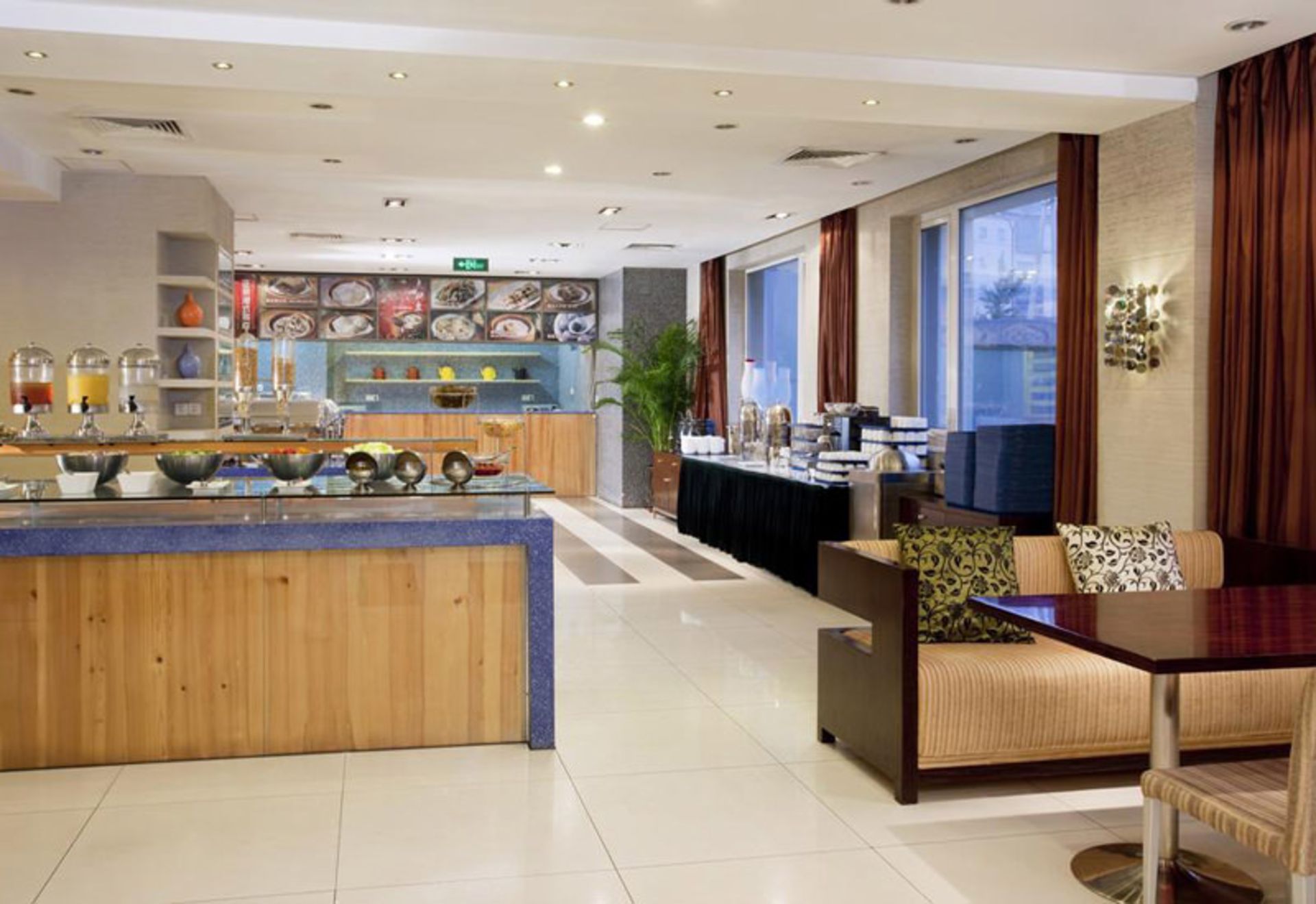 هتل هالیدی این اکسپرس شانگدی (Holiday Inn Express Shangdi Beijing)