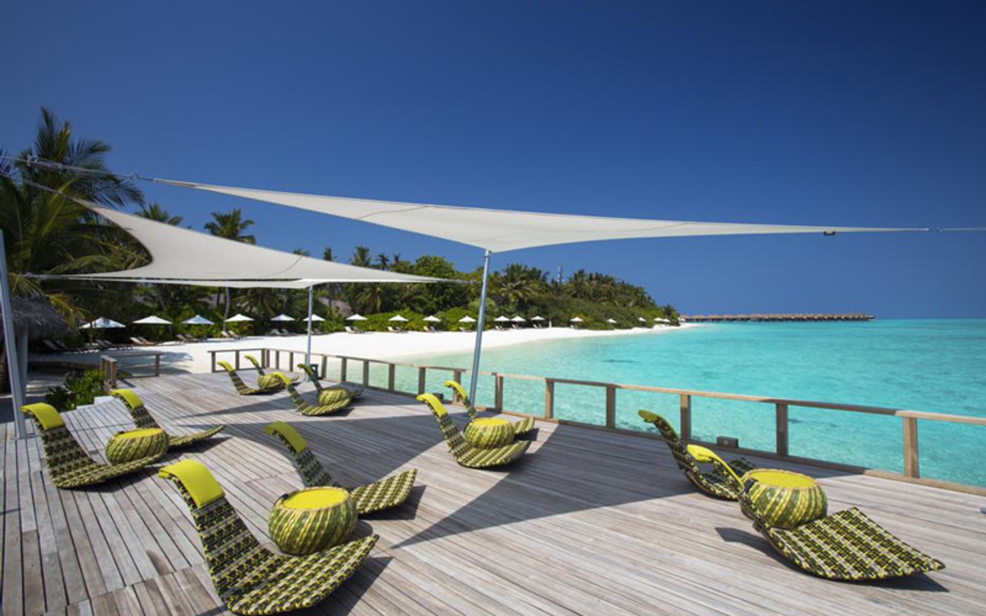 هتل وِلاسارو مالدیوز (Velassaru Maldives)
