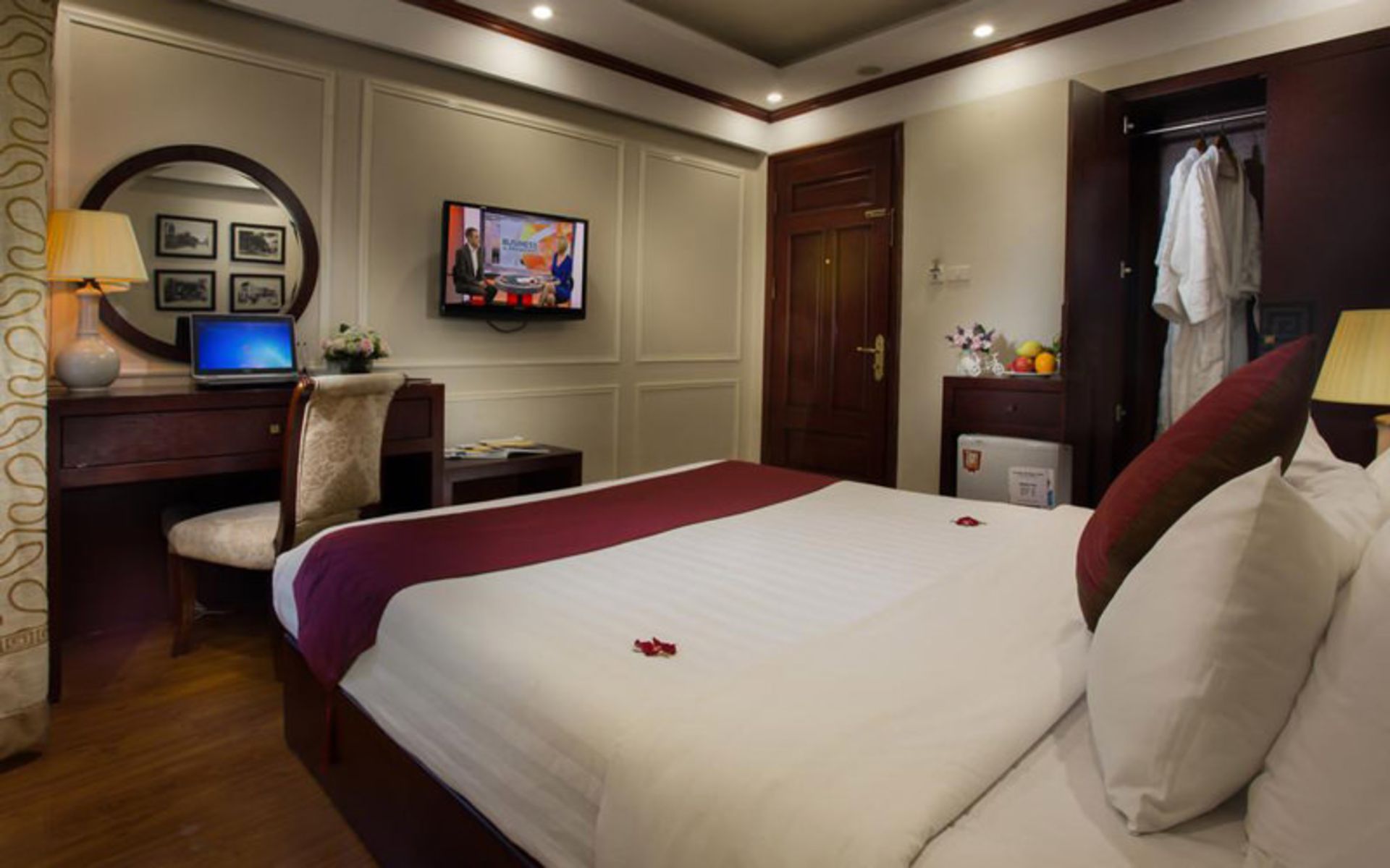 هتل پارادایس بوتیک (Paradise Boutique Hotel)