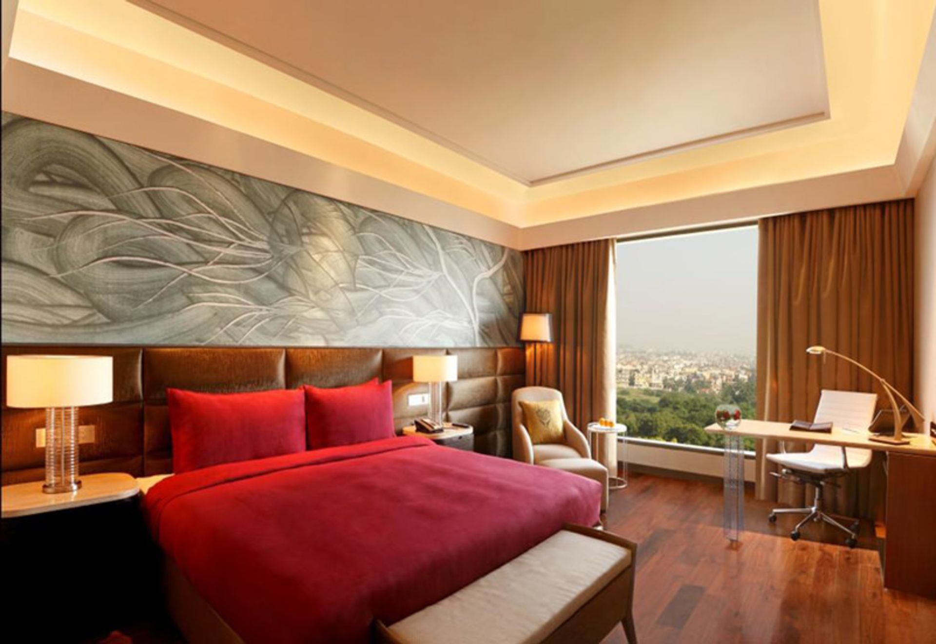 هتل لیلا امبینس کانونشن (The Leela Ambience Convention Hotel Delhi)