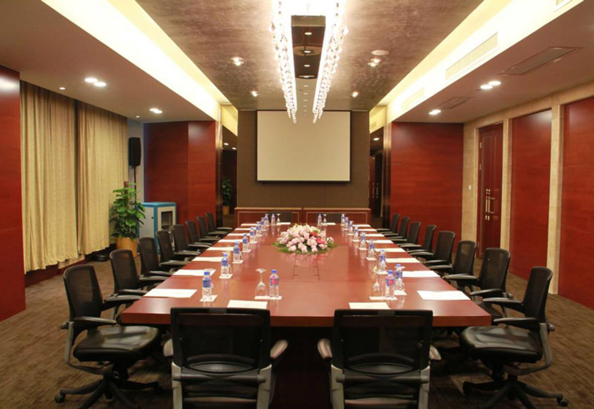 هتل سنترال شانگهای (Central Hotel Shanghai)