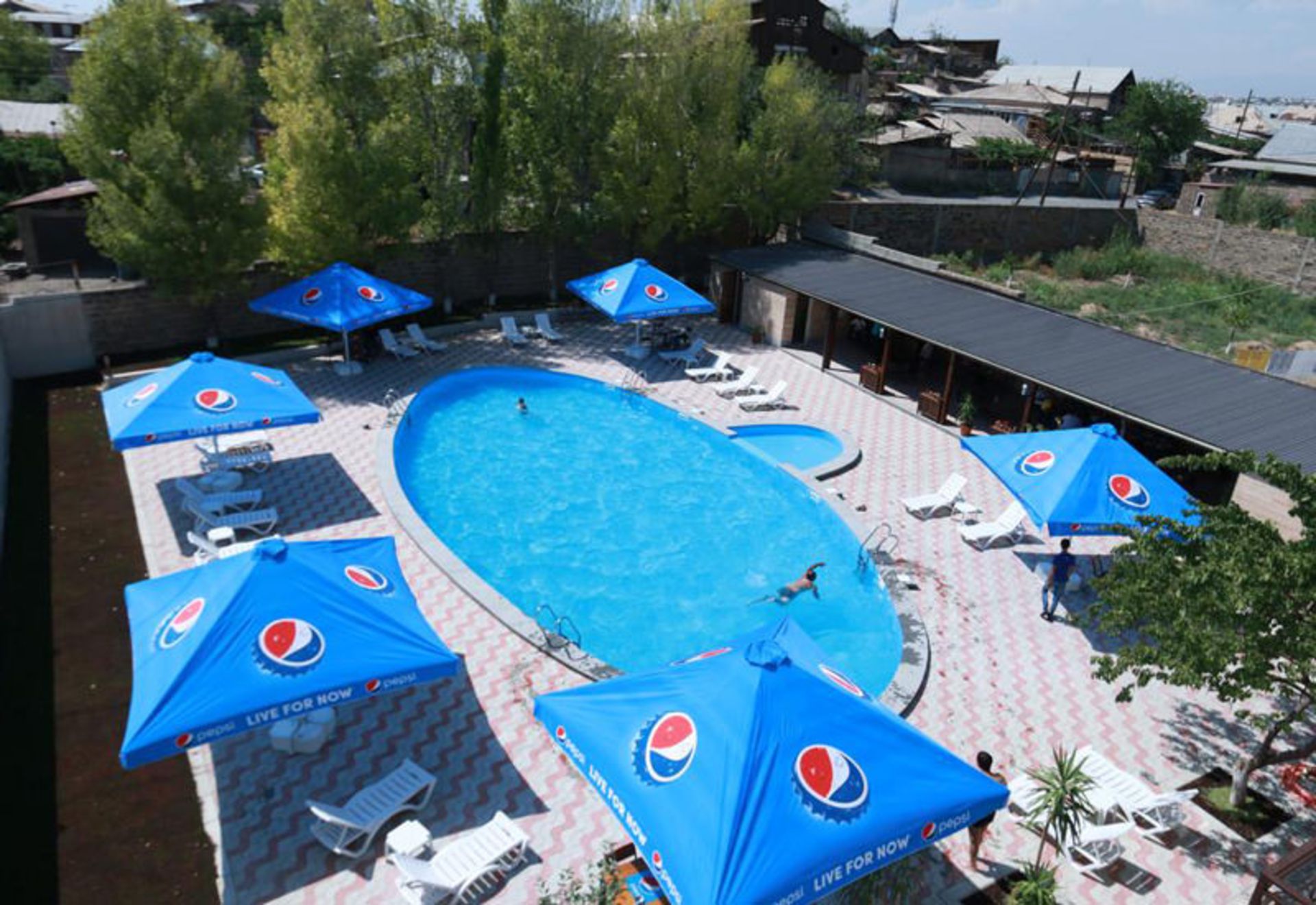 هتل وایت هوس (White House Hotel)