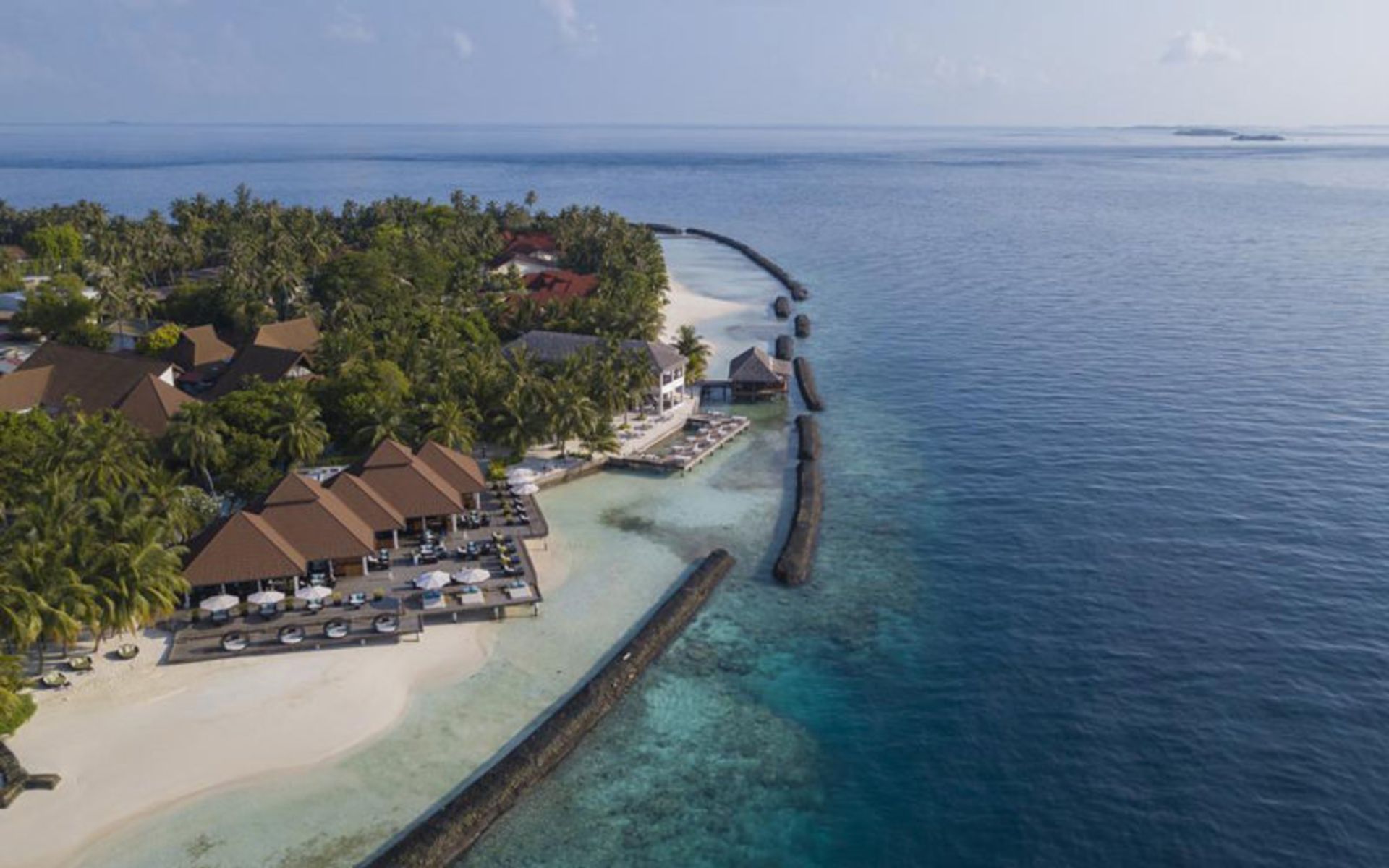 هتل کورومبا مالدیو (Kurumba Maldives)