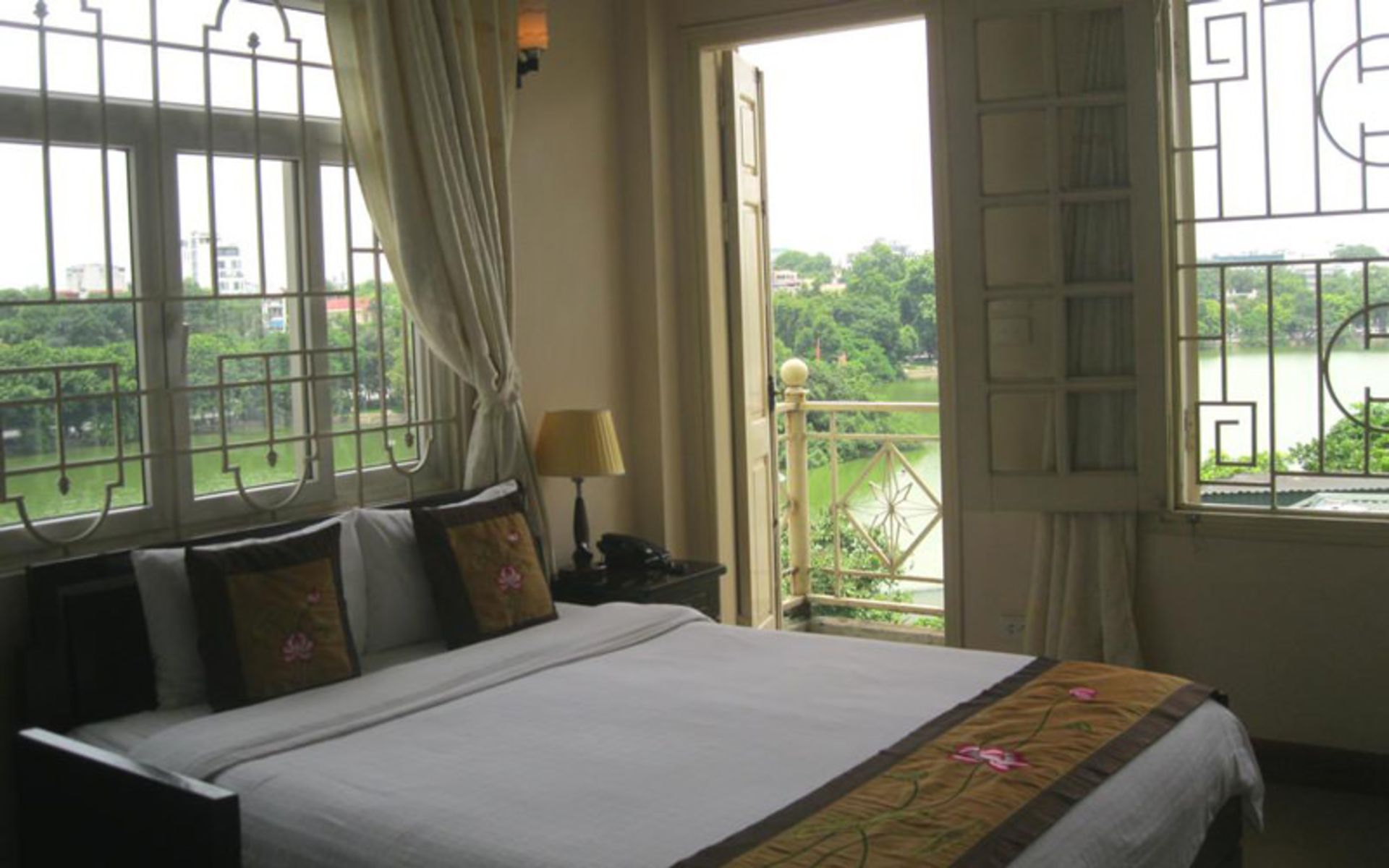هتل هارت (Heart Hotel)
