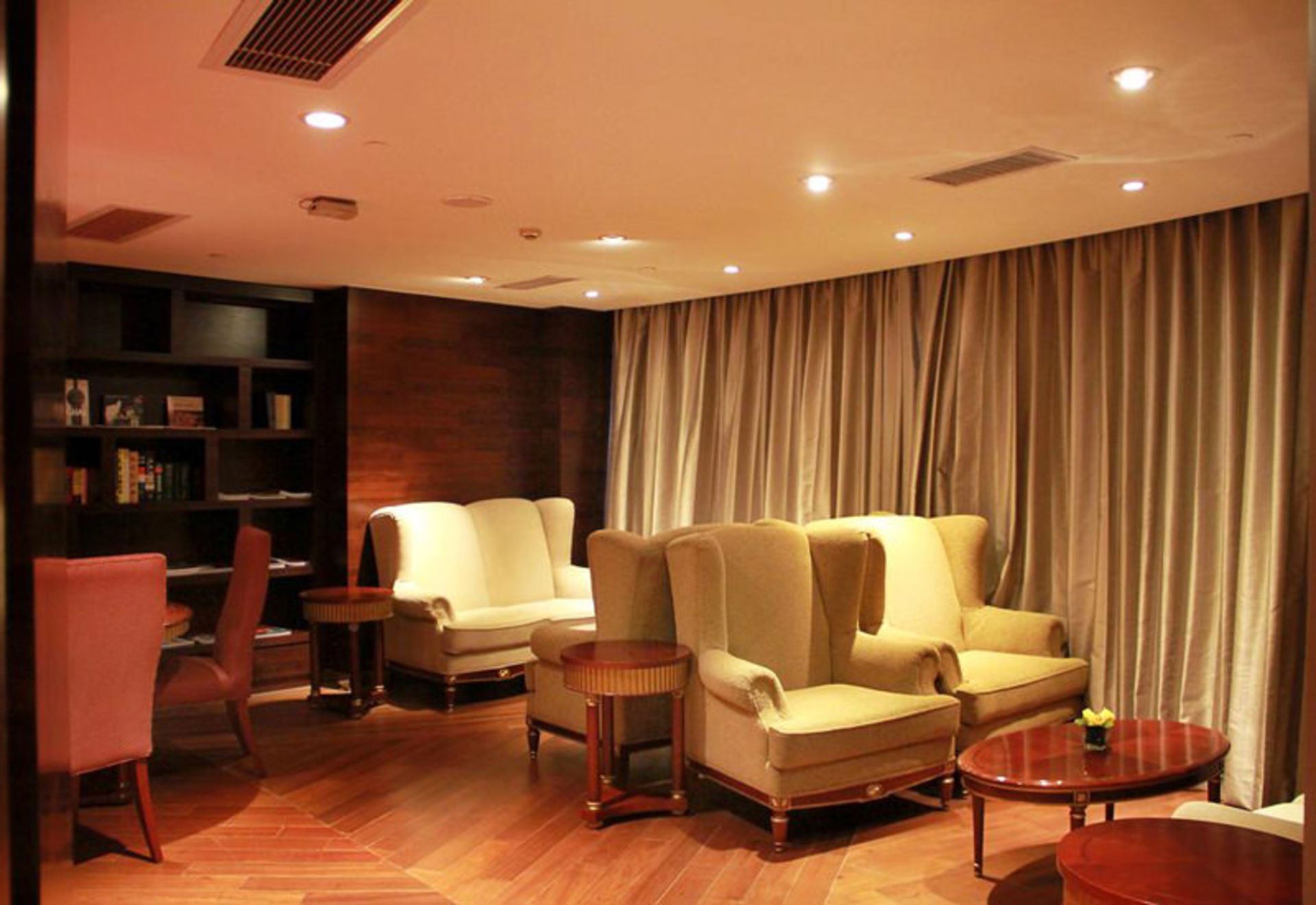 هتل سنترال شانگهای (Central Hotel Shanghai)