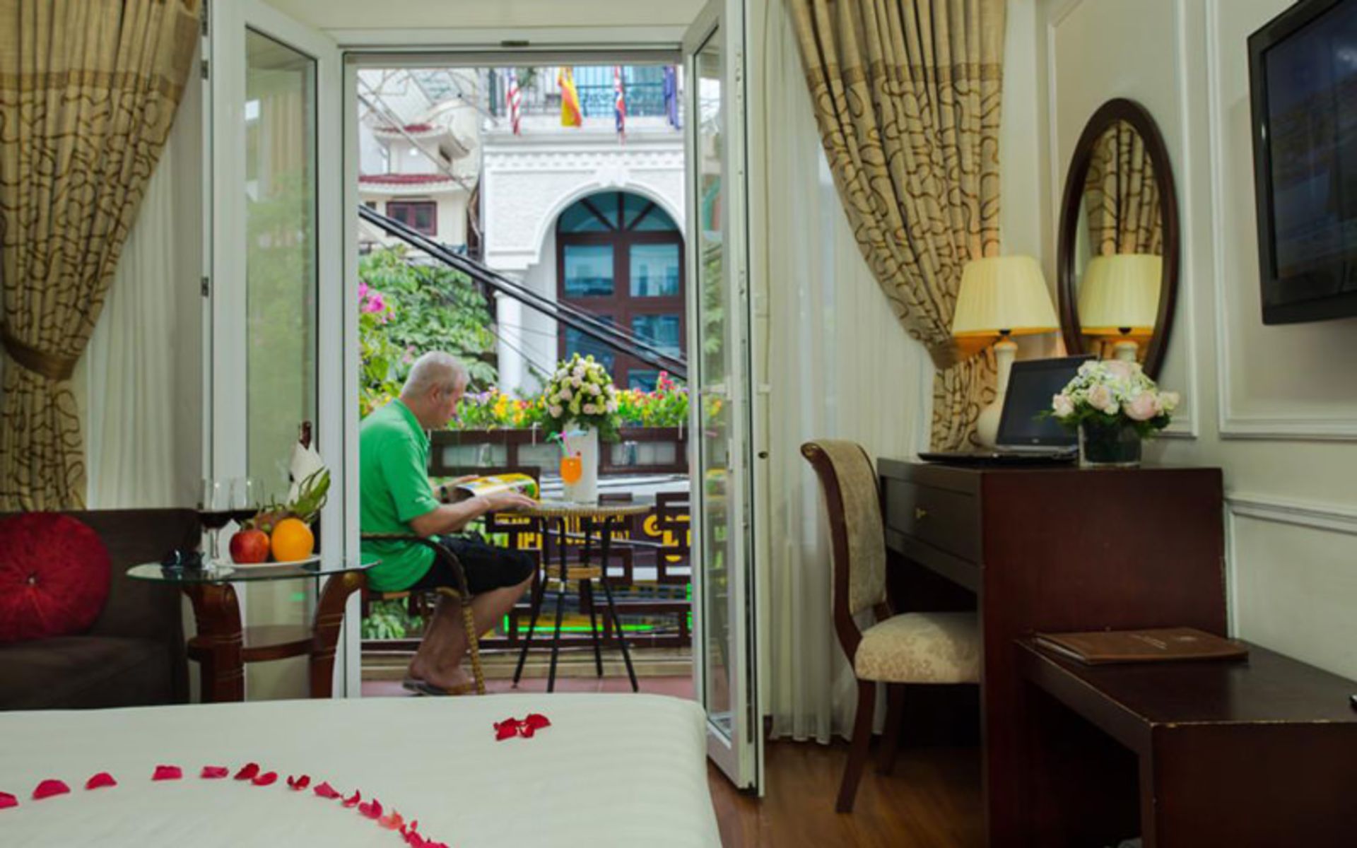 هتل پارادایس بوتیک (Paradise Boutique Hotel)