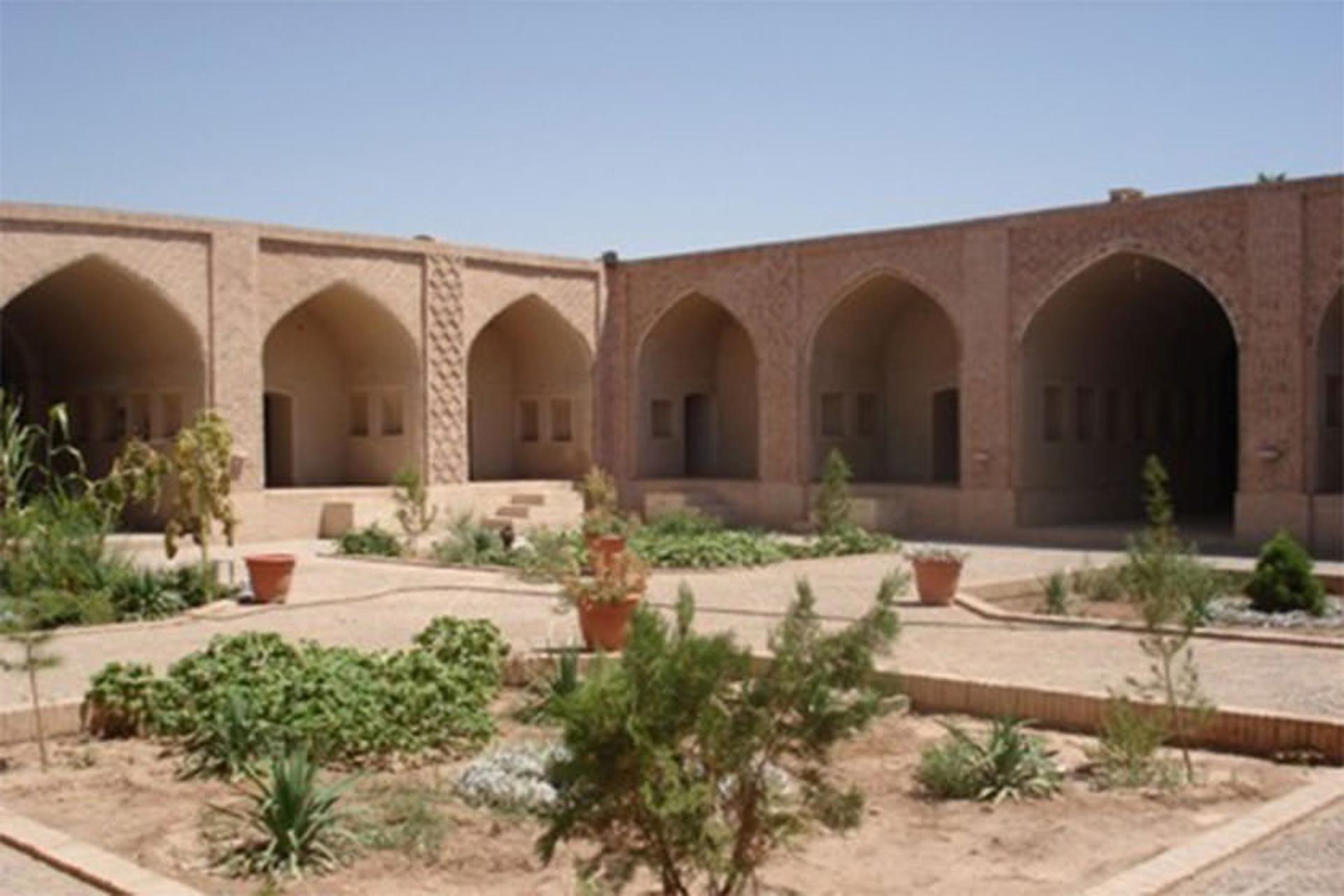 کاروان‌سرای قطب‌آباد