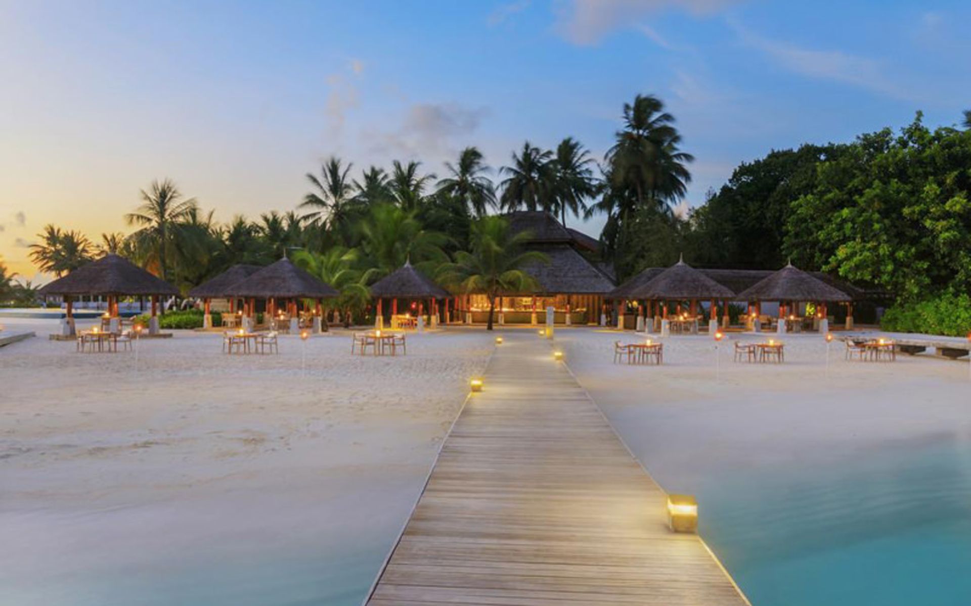 هتل وِلاسارو مالدیوز (Velassaru Maldives)