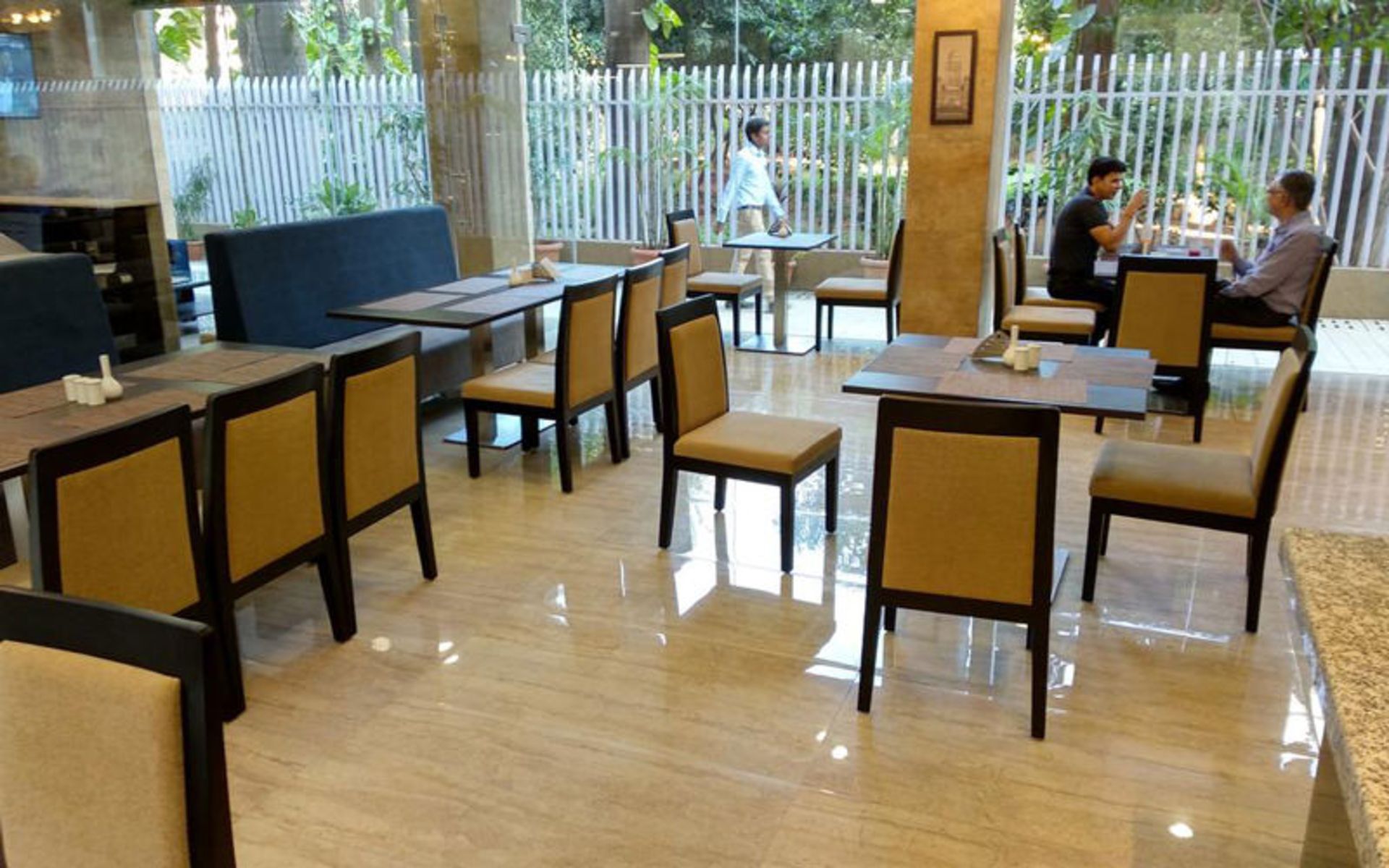 هتل هوس بمبئي (Mumbai House)