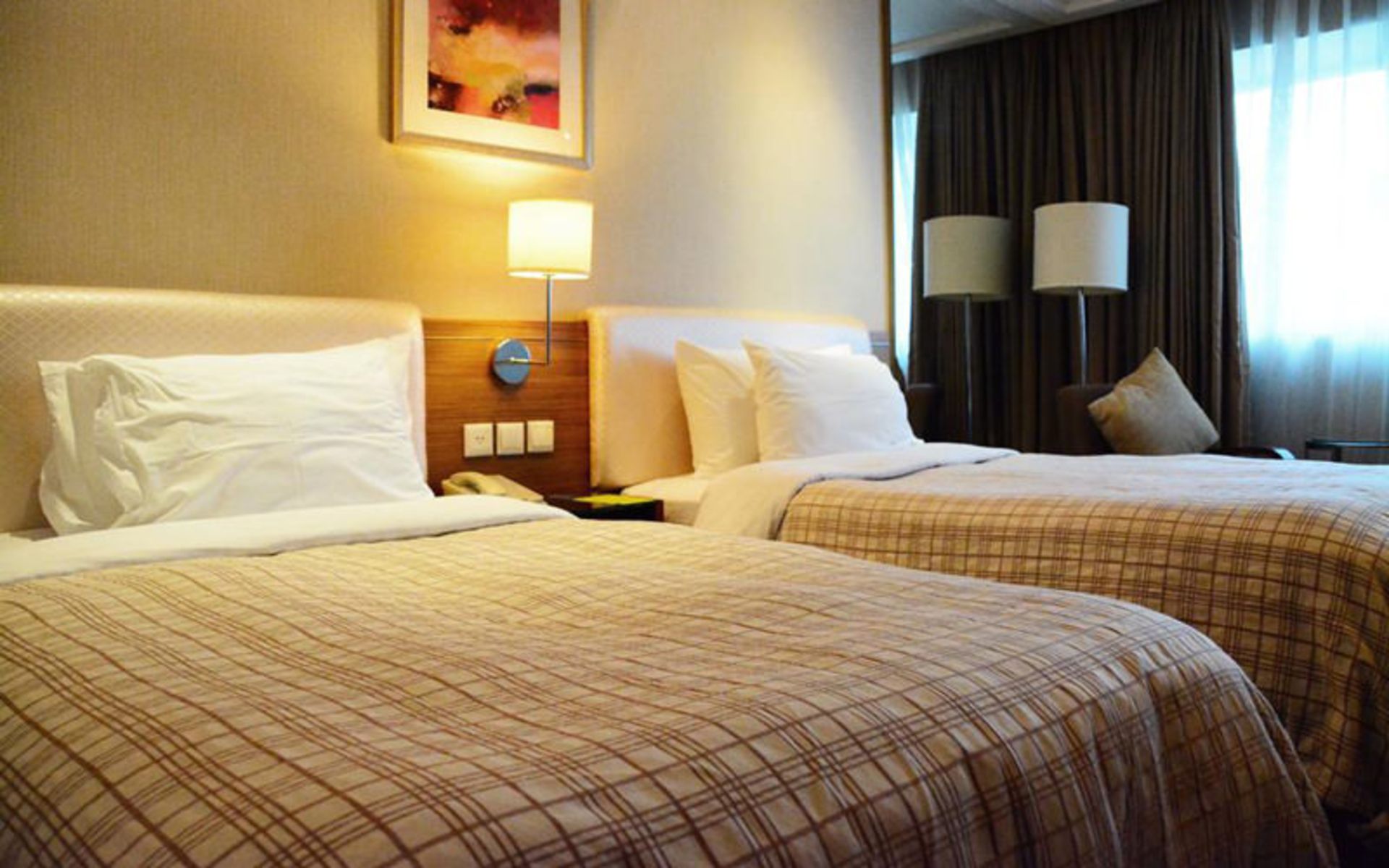 هتل فور پوینت بای شرایتون شانگهای (Four Points by Sheraton Shanghai, Pudong)