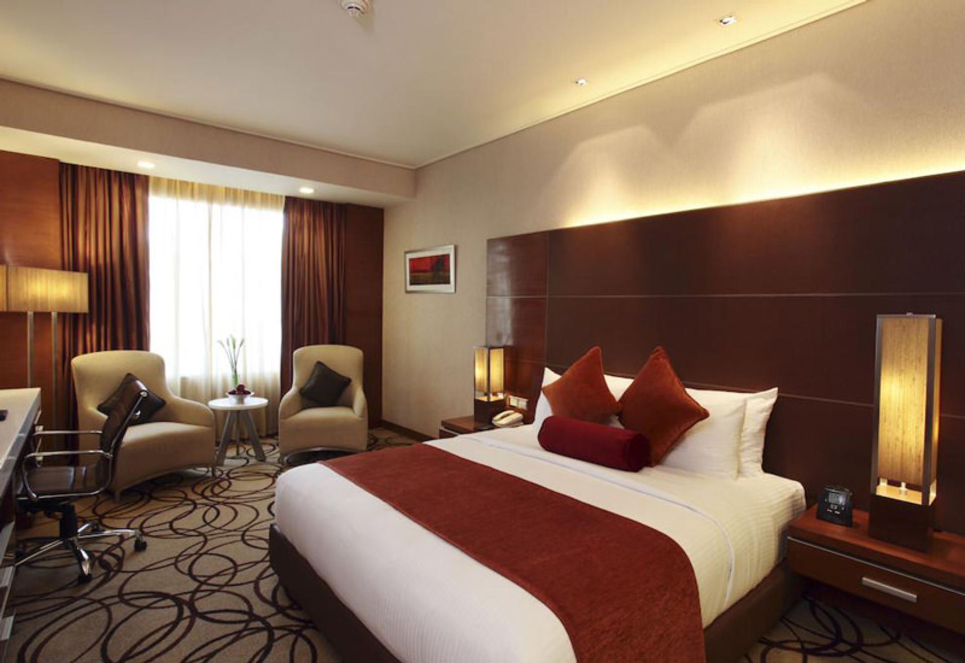 هتل پیکادیلی دهلی نو (Piccadily Hotel New Delhi)