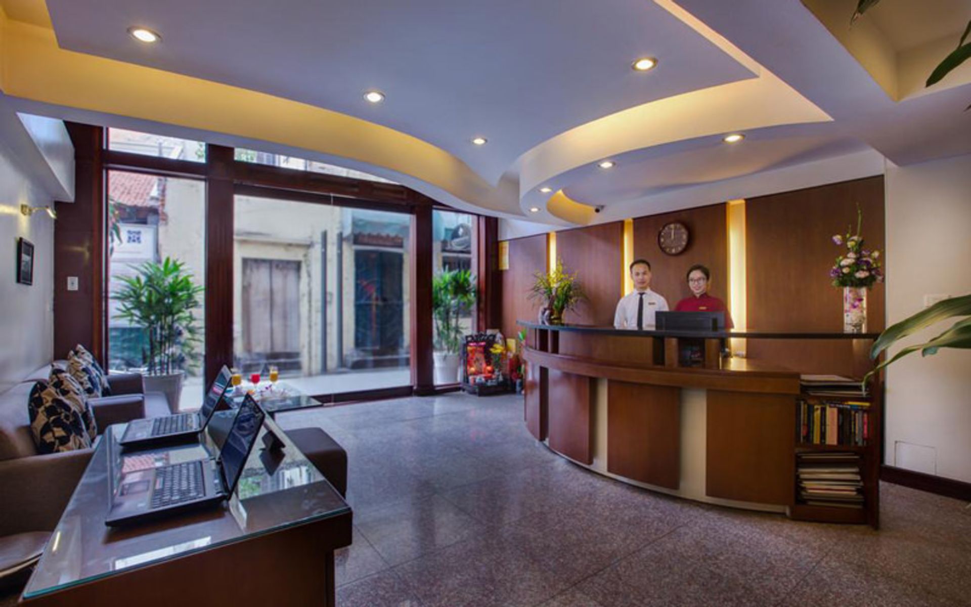 هتل لا استوریا روبی (La Storia Ruby Hotel)