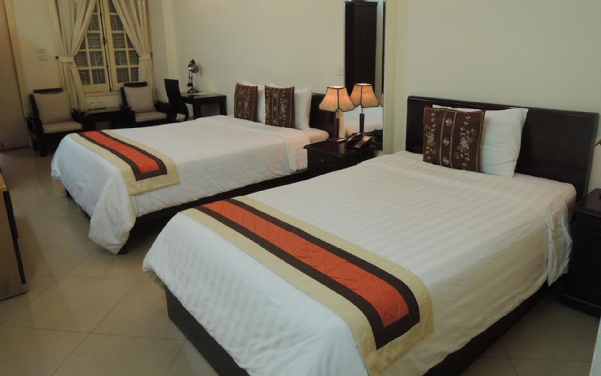 هتل هارت (Heart Hotel)