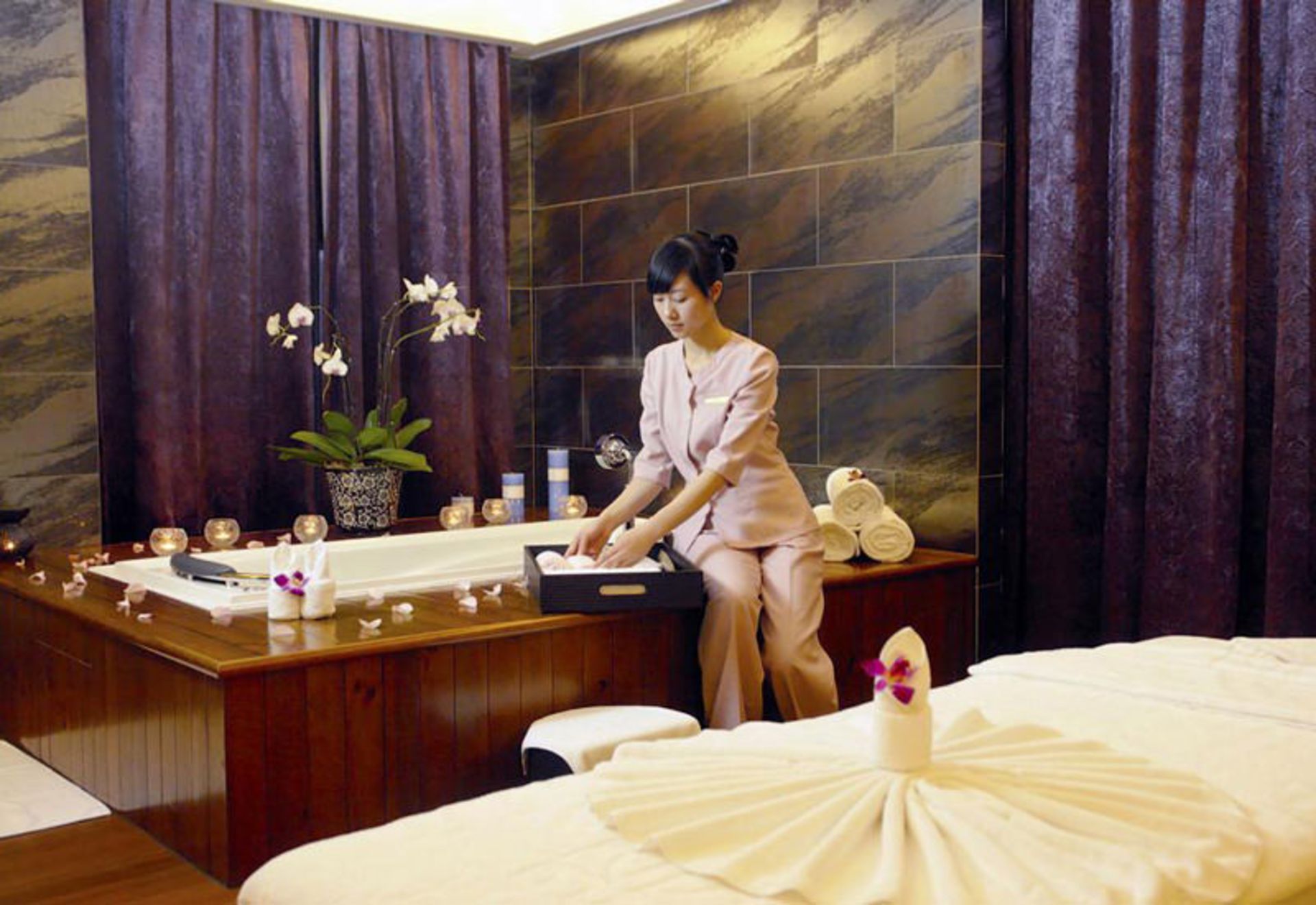 هتل سنترال شانگهای (Central Hotel Shanghai)