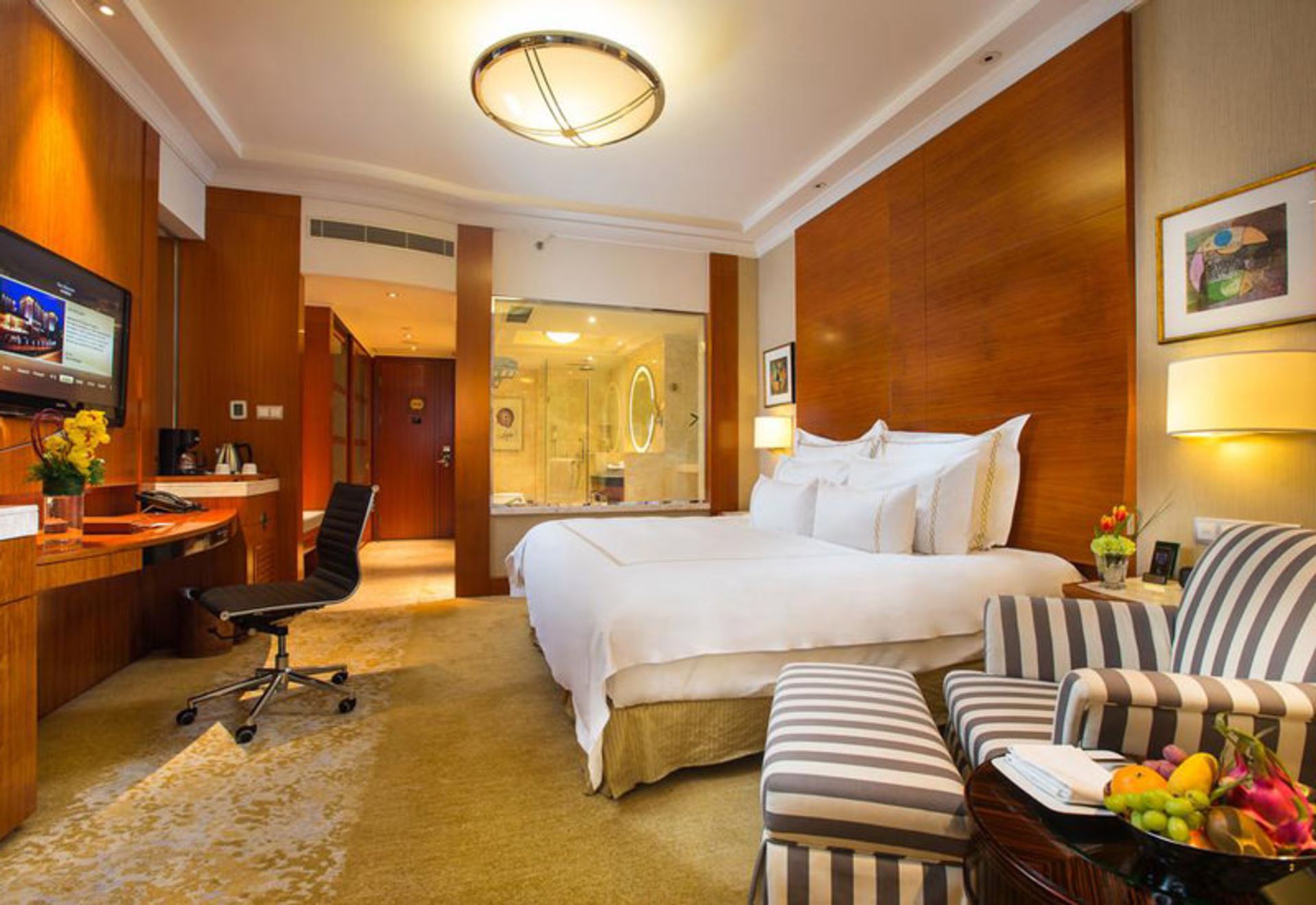 هتل دراگون هانگزو (The Dragon Hotel Hangzhou)
