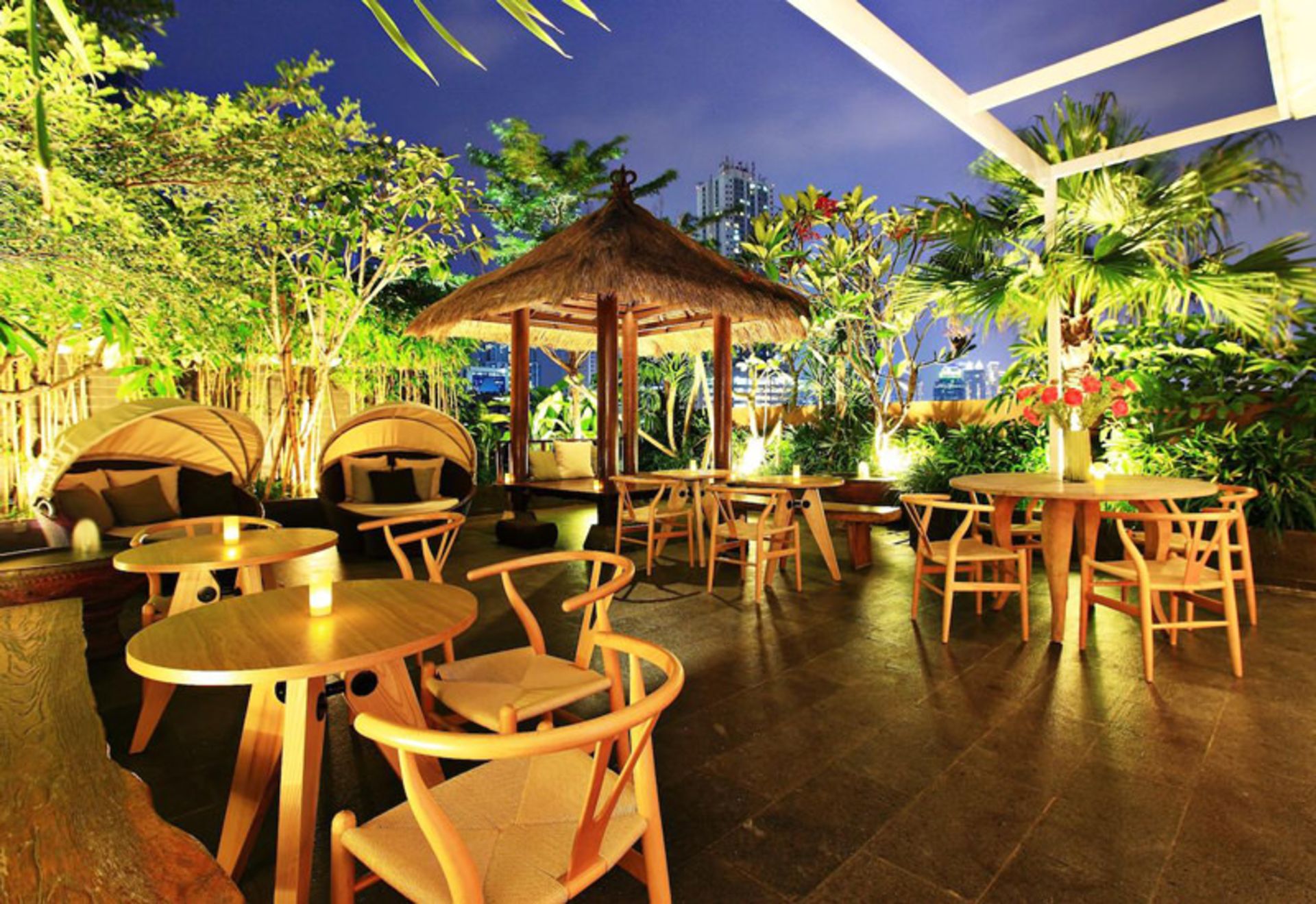 هتل راسونا ایکون (Rasuna Icon Hotel)