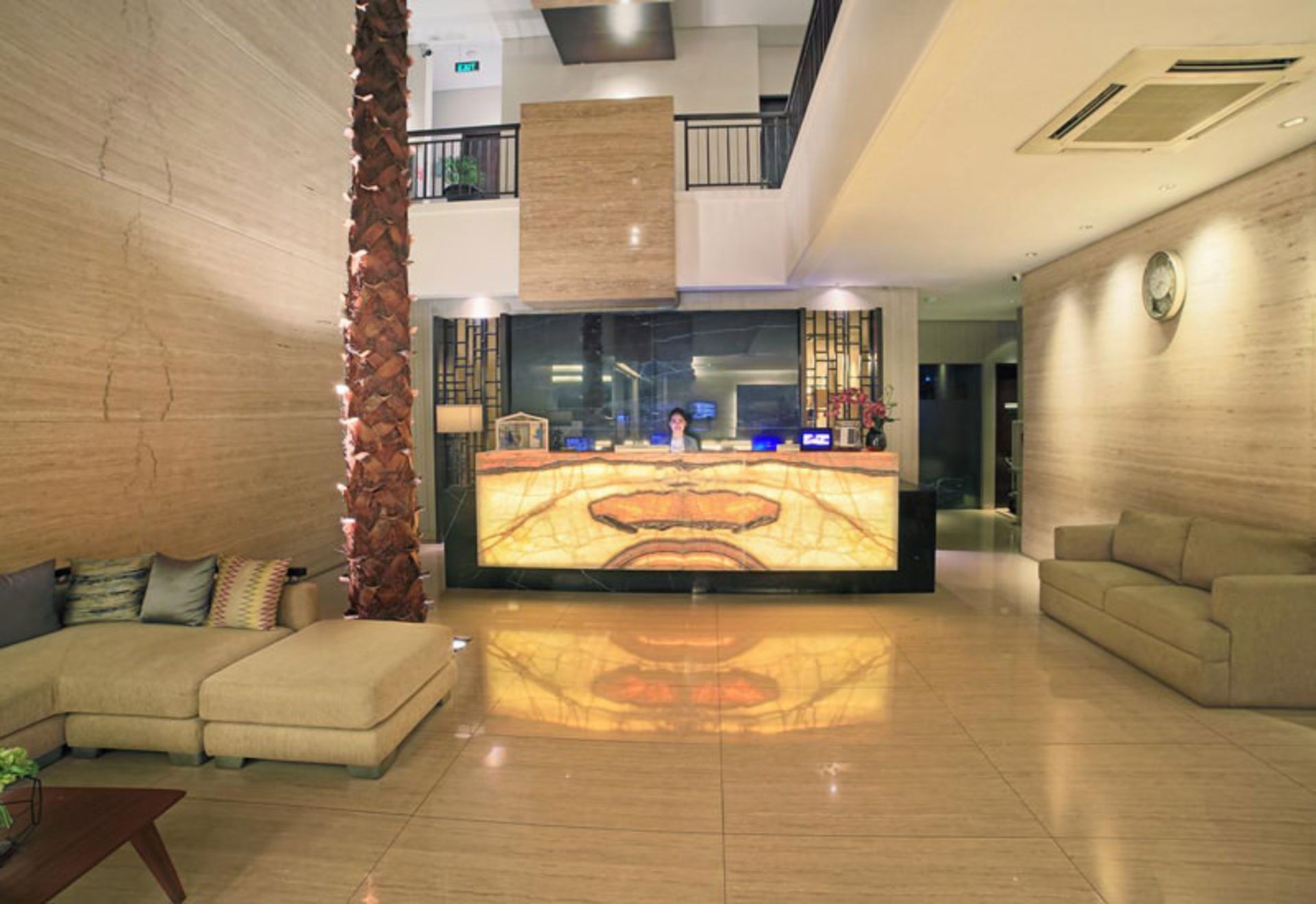 هتل راسونا ایکون (Rasuna Icon Hotel)