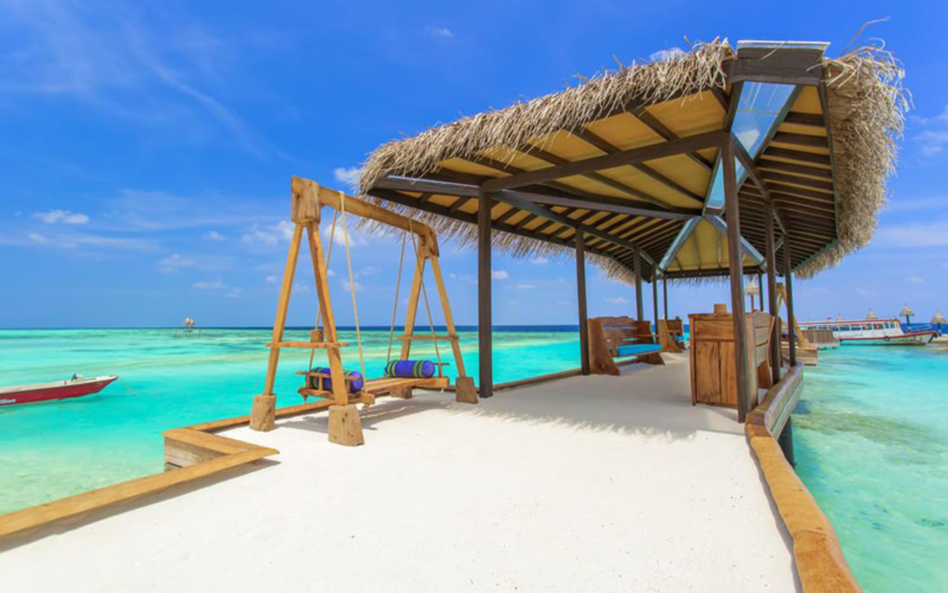 هتل آوه نچرال پارادایس (aaaVeee Nature's Paradise)
