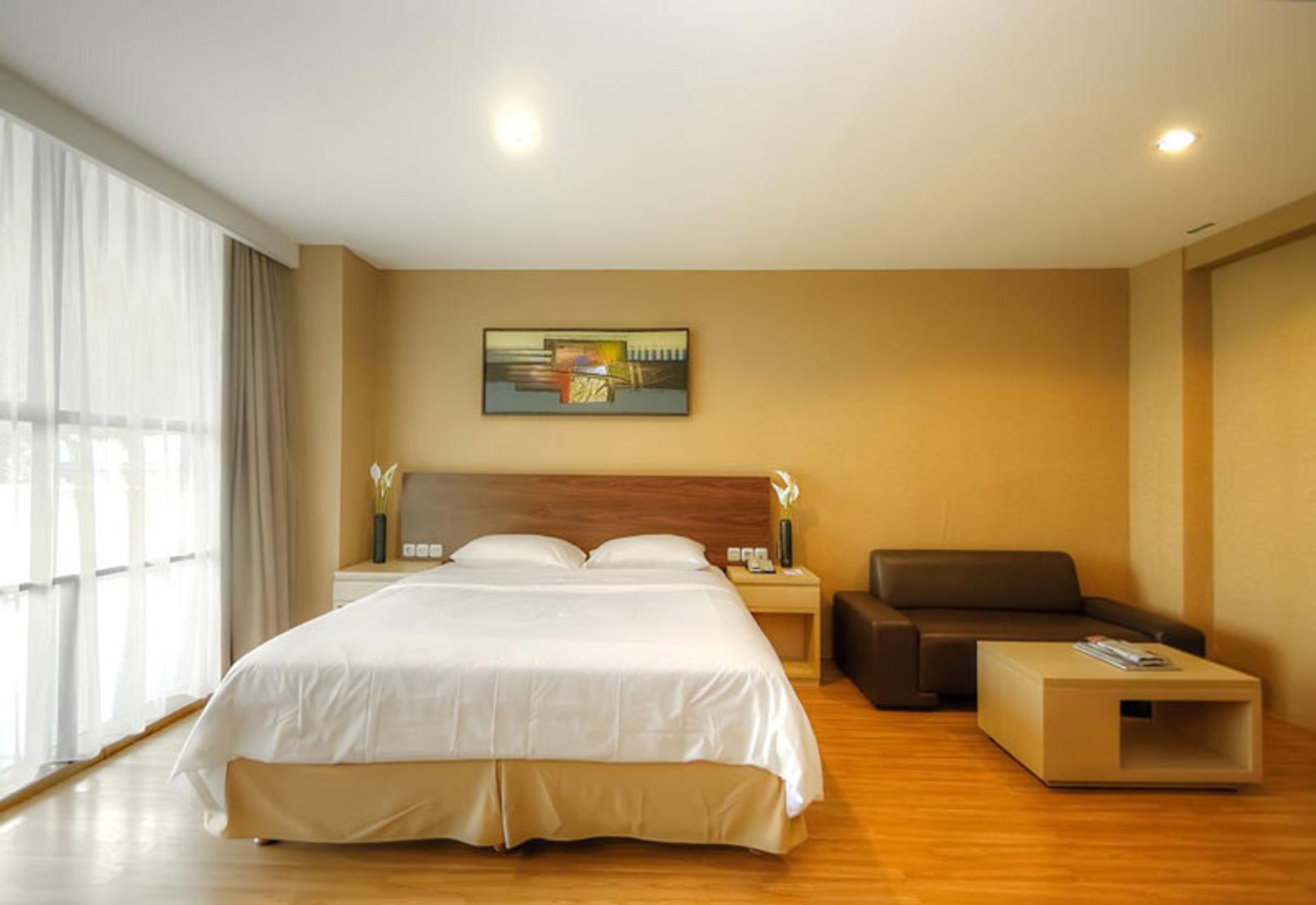 هتل آویساس سوئیت (Avissa Suites)