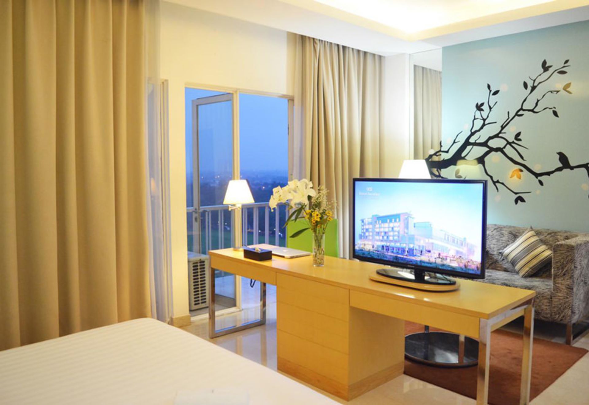 هتل سانتیکا بی اس دی سیتی سرپونگ (Hotel Santika BSD City-Serpong)