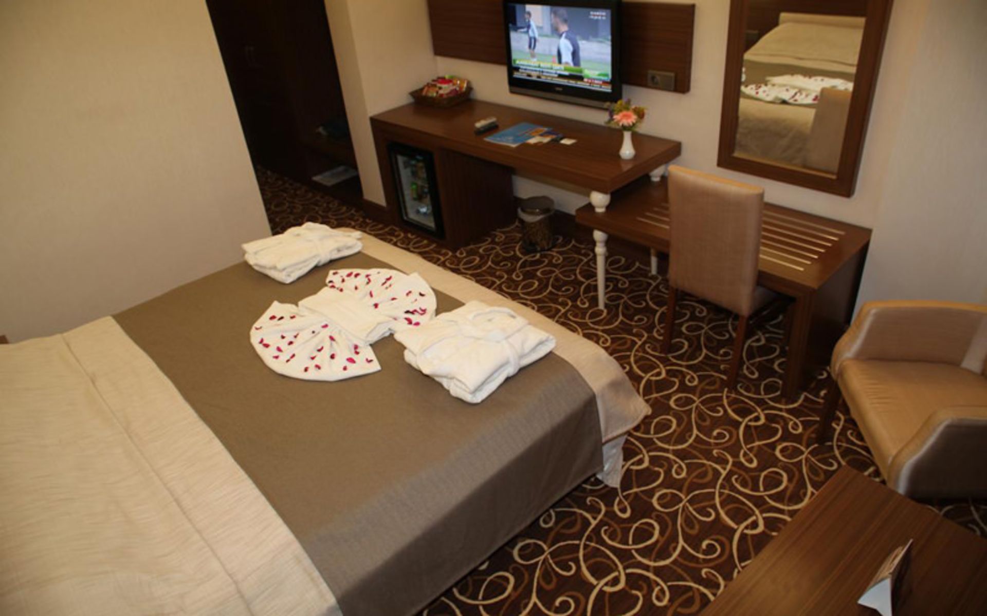 هتل بویوک اورارتو (Buyuk Urartu Hotel)