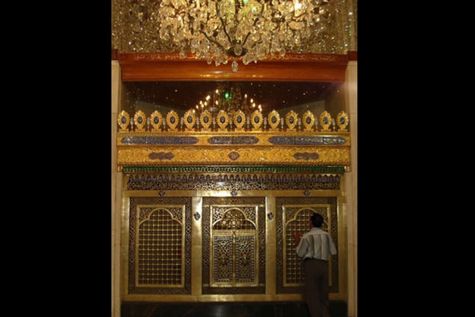 آرامگاه شیخ مفید
