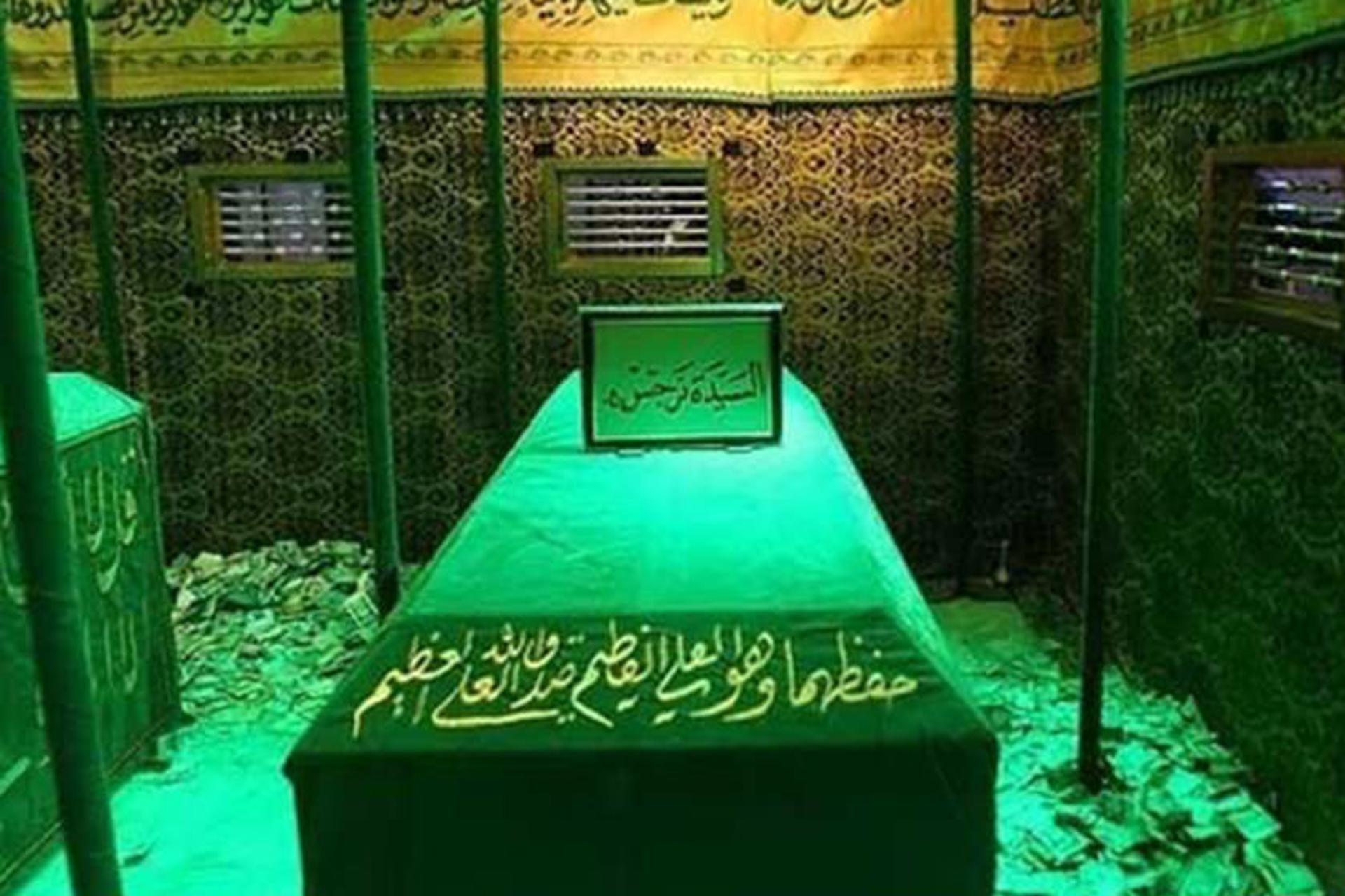 مرقد مطهر نرجس خاتون
