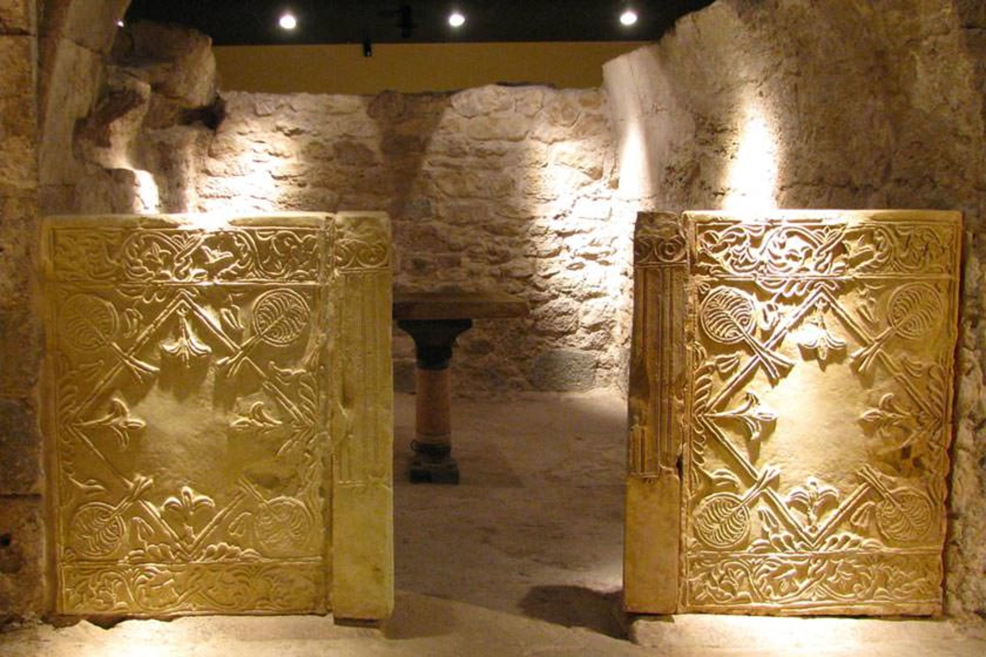 سردابه باستانی و زندان سن ویسنته 