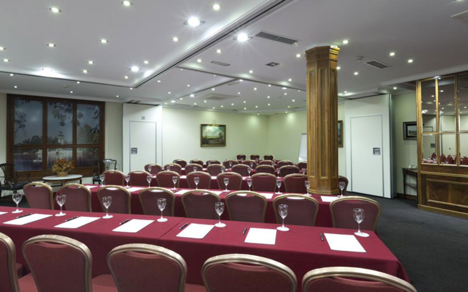 هتل لیابنی (Hotel Liabeny)