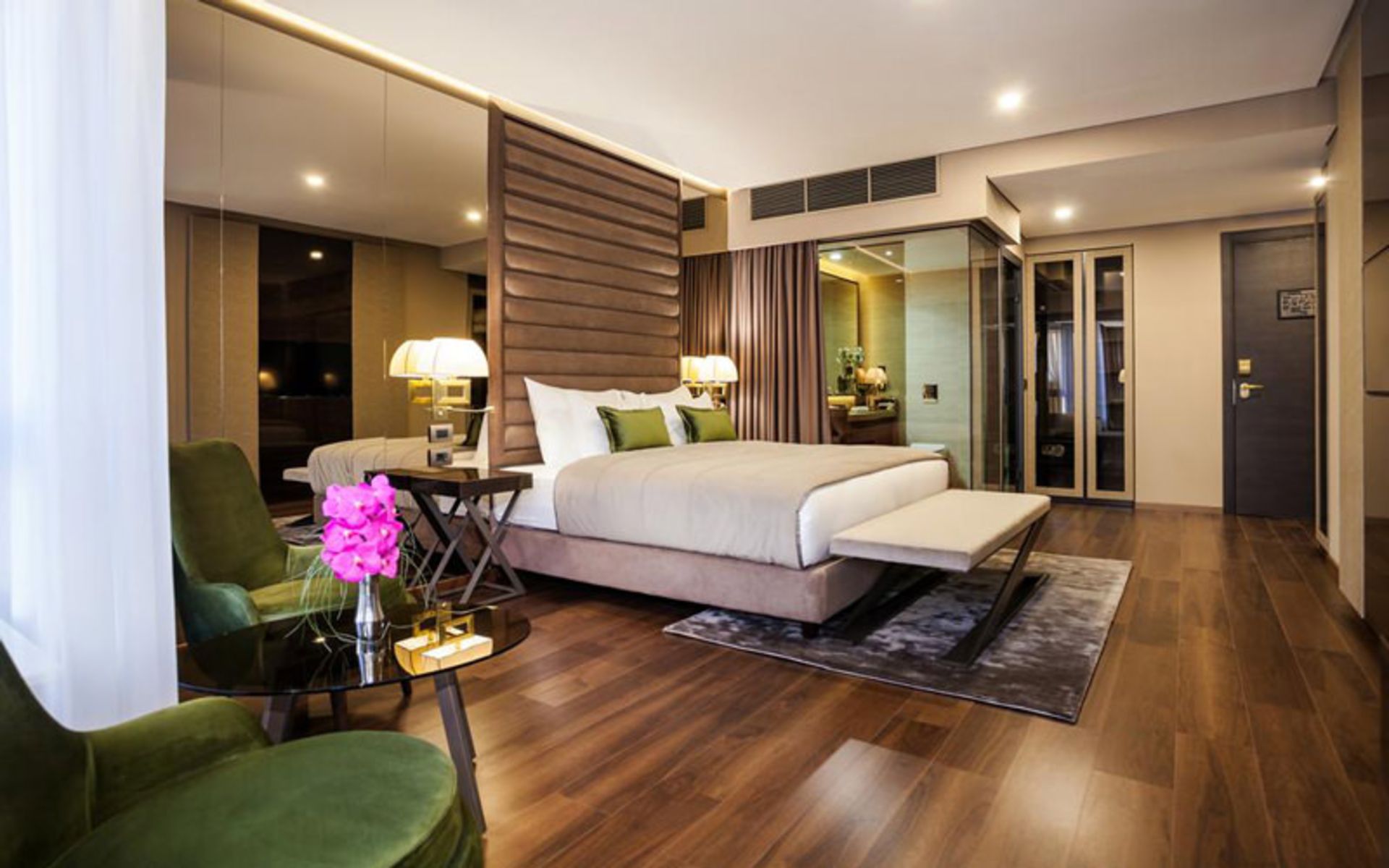 هتل سنت تن (SAINT TEN Hotel)
