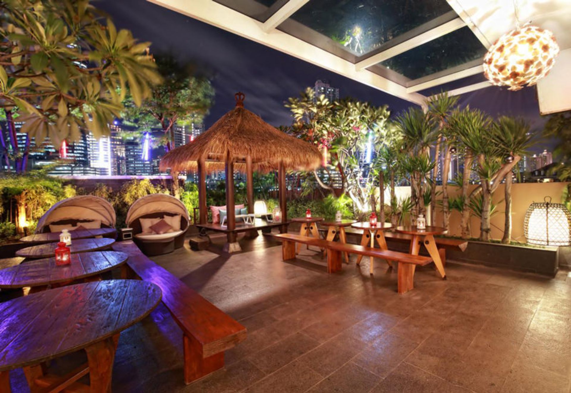 هتل راسونا ایکون (Rasuna Icon Hotel)
