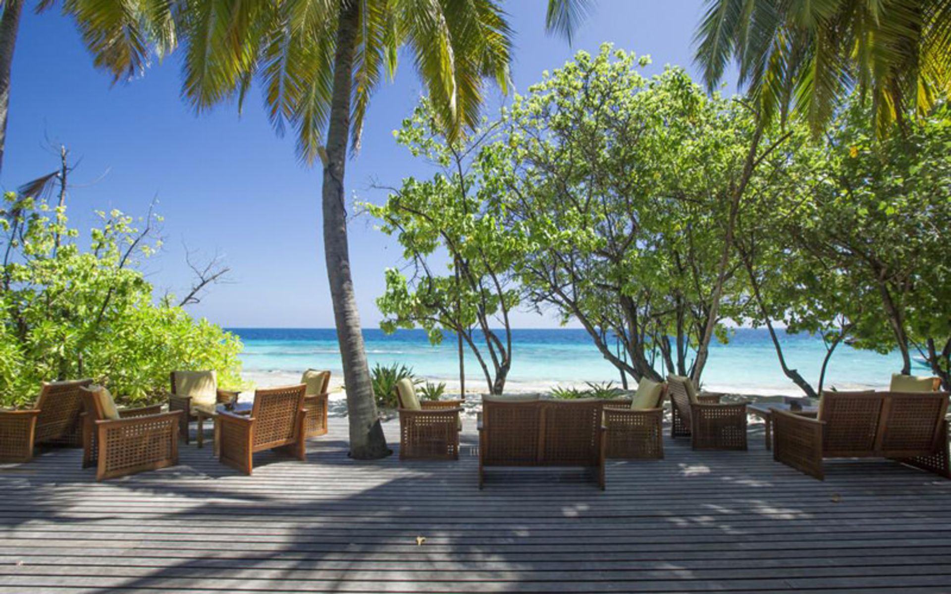 هتل ردی بیج ریزورت (Reethi Beach Resort)