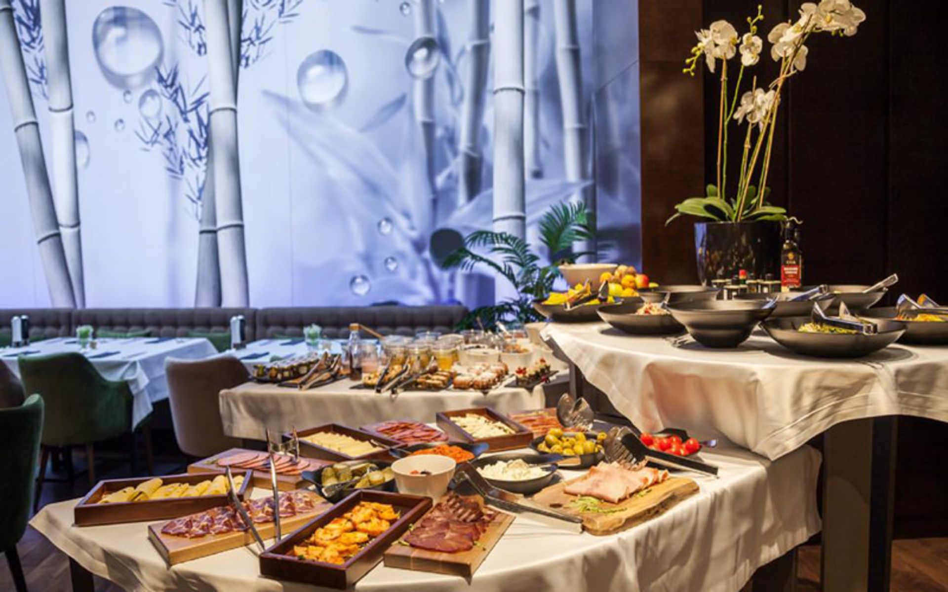 هتل سنت تن (SAINT TEN Hotel)