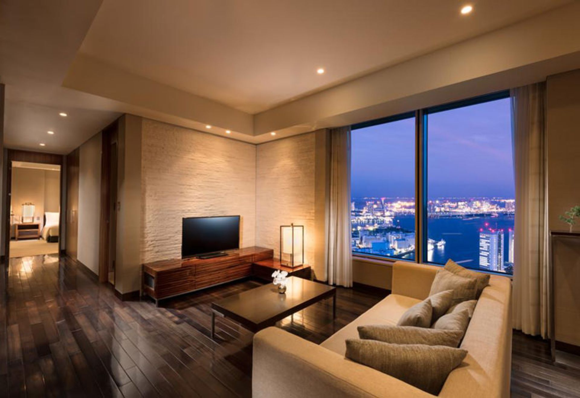 هتل کونراد (Conrad Tokyo)