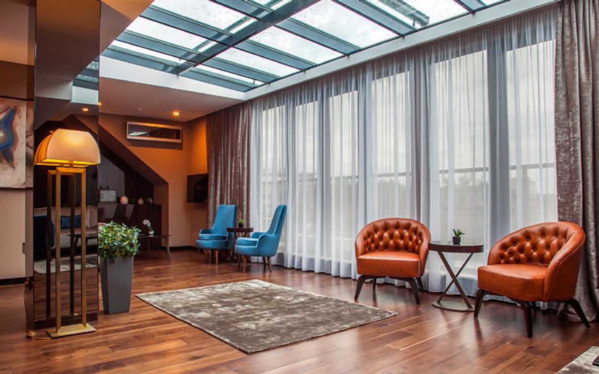 هتل سنت تن (SAINT TEN Hotel)