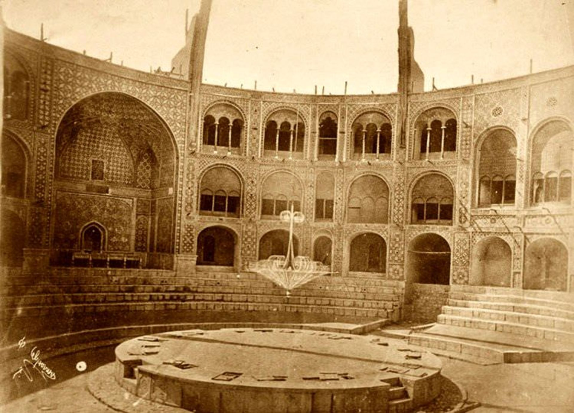 تکیه دولت 