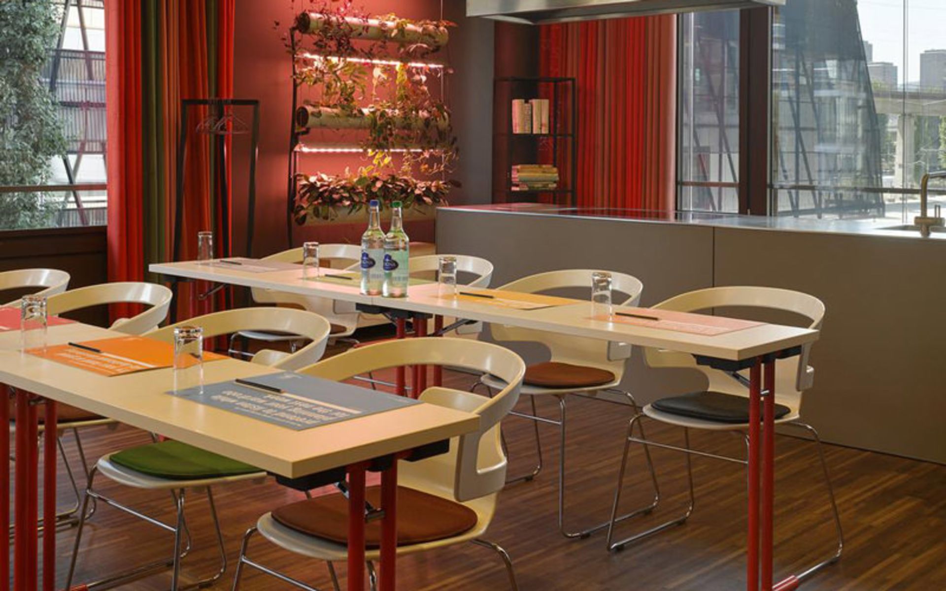 هتل ۲۶ آورز زوریخ وست (25hours Hotel Zürich West)