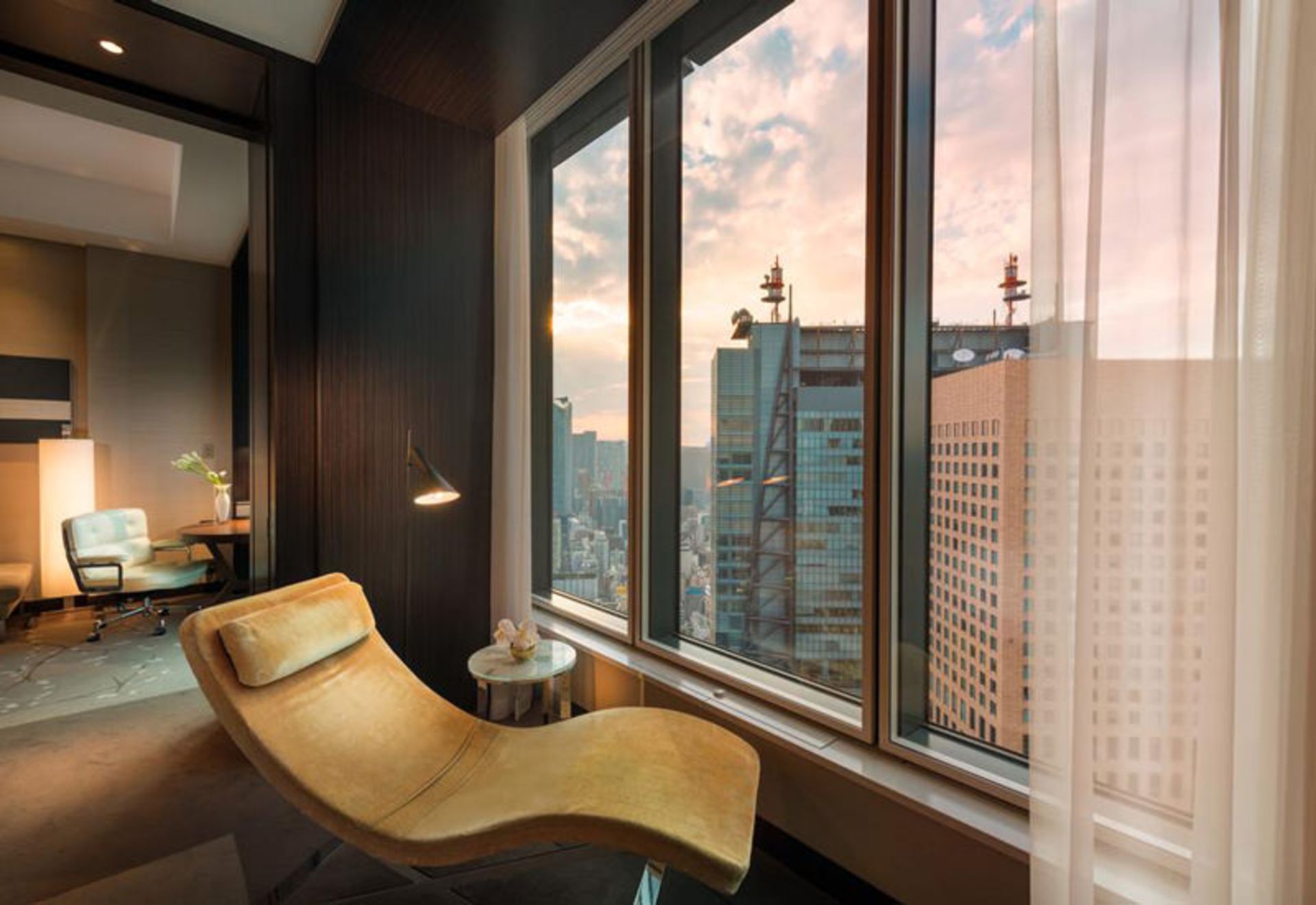 هتل کونراد (Conrad Tokyo)