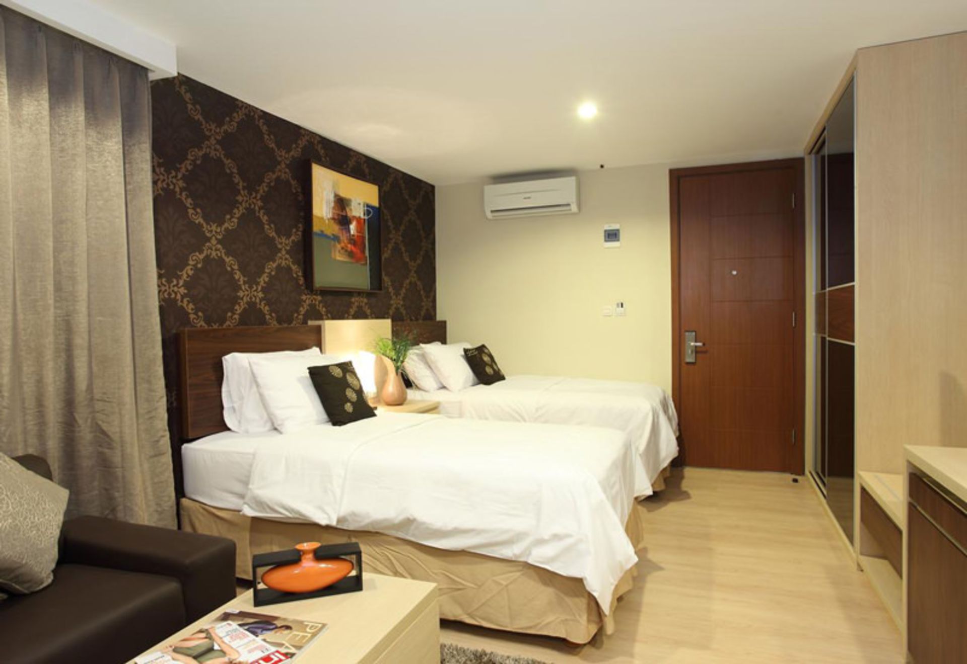 هتل آویساس سوئیت (Avissa Suites)