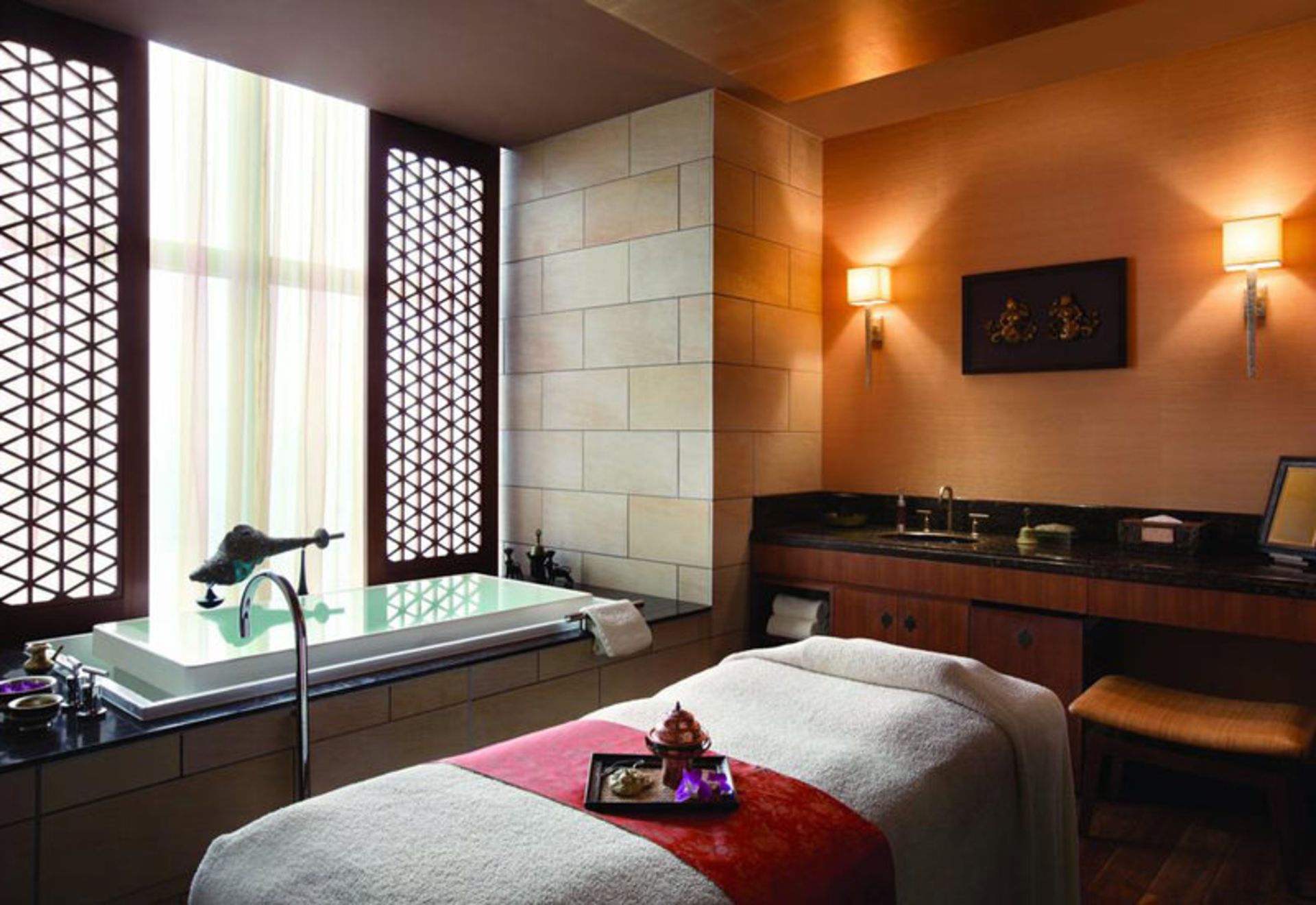 هتل شانگری لا (Shangri-La Hotel)