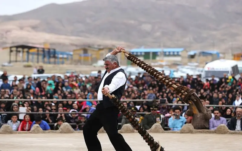 مراسم بیل گردانی