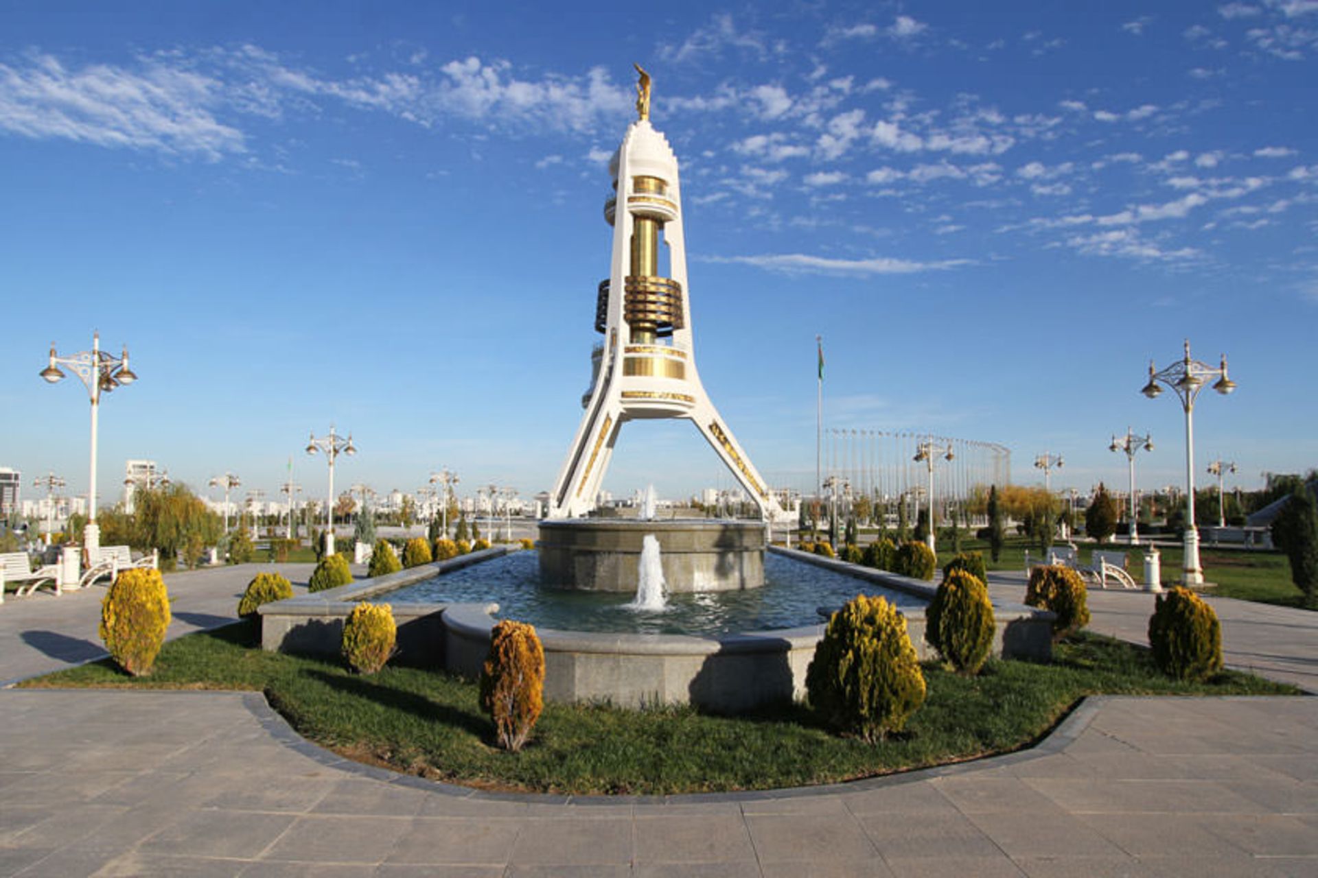 بنای تاریخی طاق بی طرفی