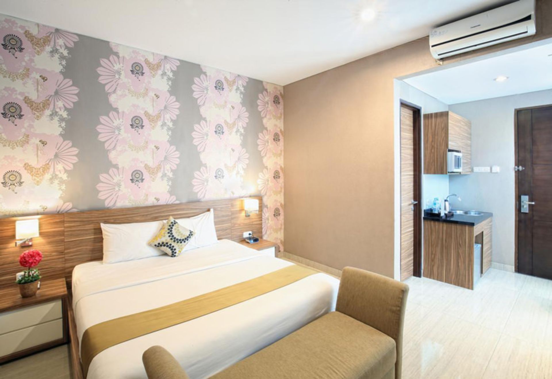 هتل راسونا ایکون (Rasuna Icon Hotel)