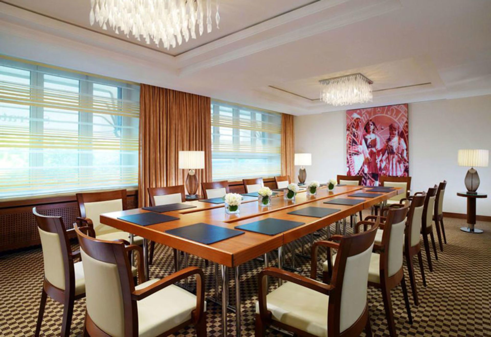 هتل شرایتون زوریخ نویس شلوس (Sheraton Zürich Neues Schloss Hotel)