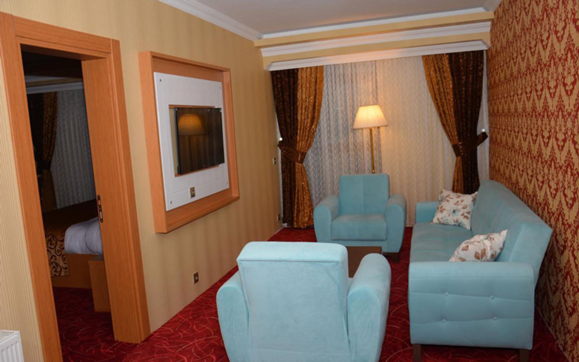 هتل هالدی (Haldi Hotel)