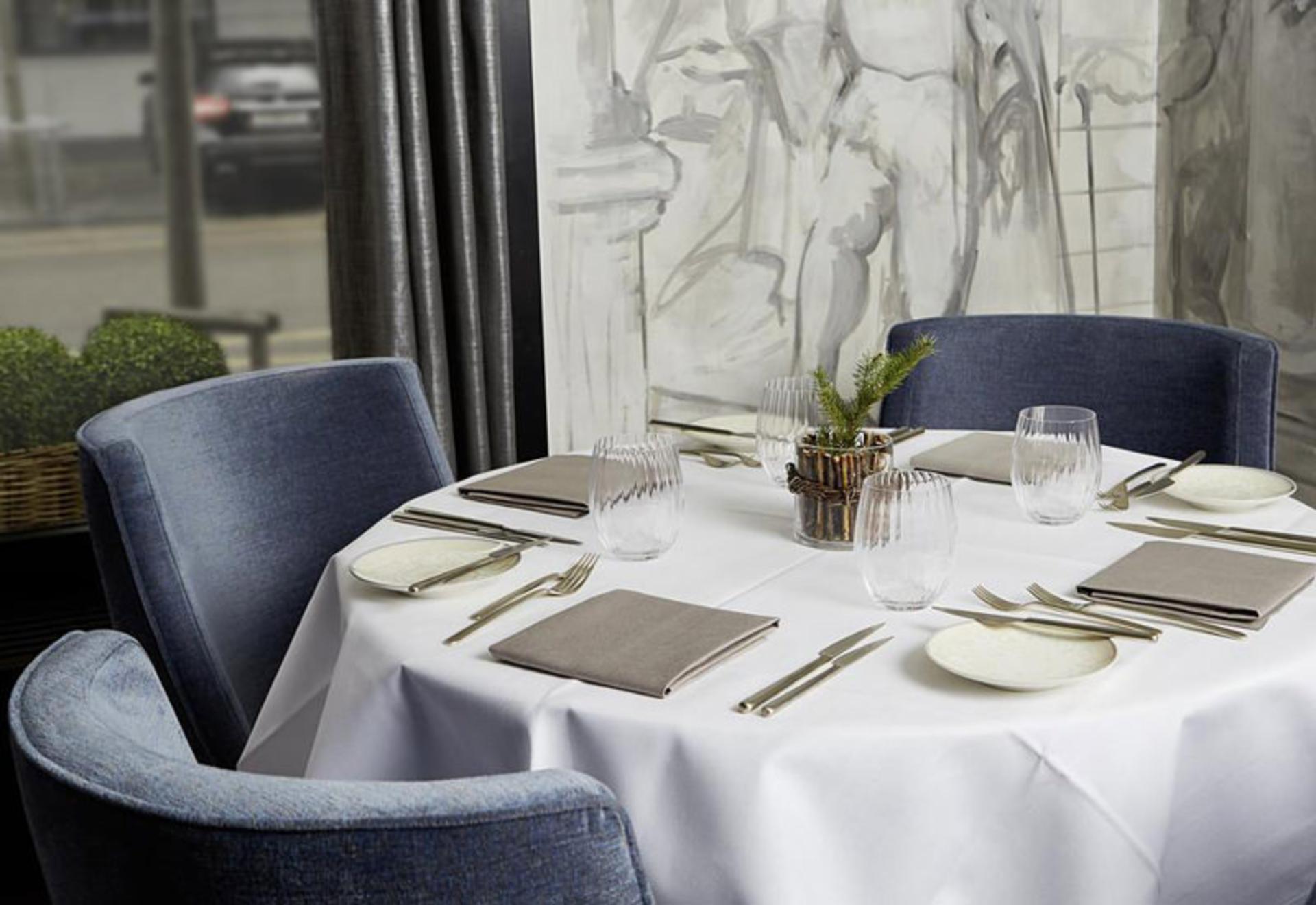 هتل اسمال لاکچری امباسادور له اپرا (Small Luxury Hotel Ambassador Zurich)