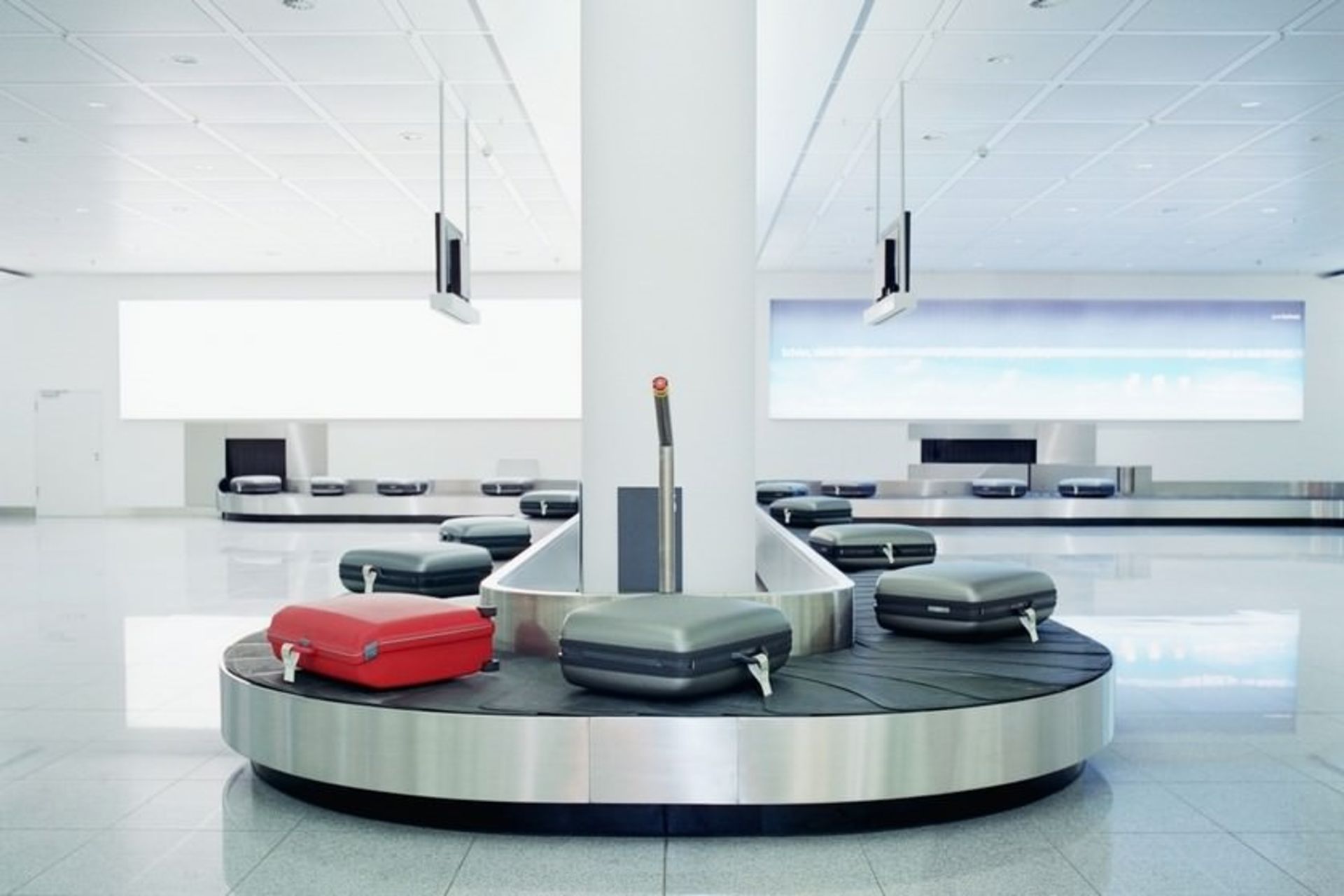 حمل و نقل بار در فرودگاه ژاپن