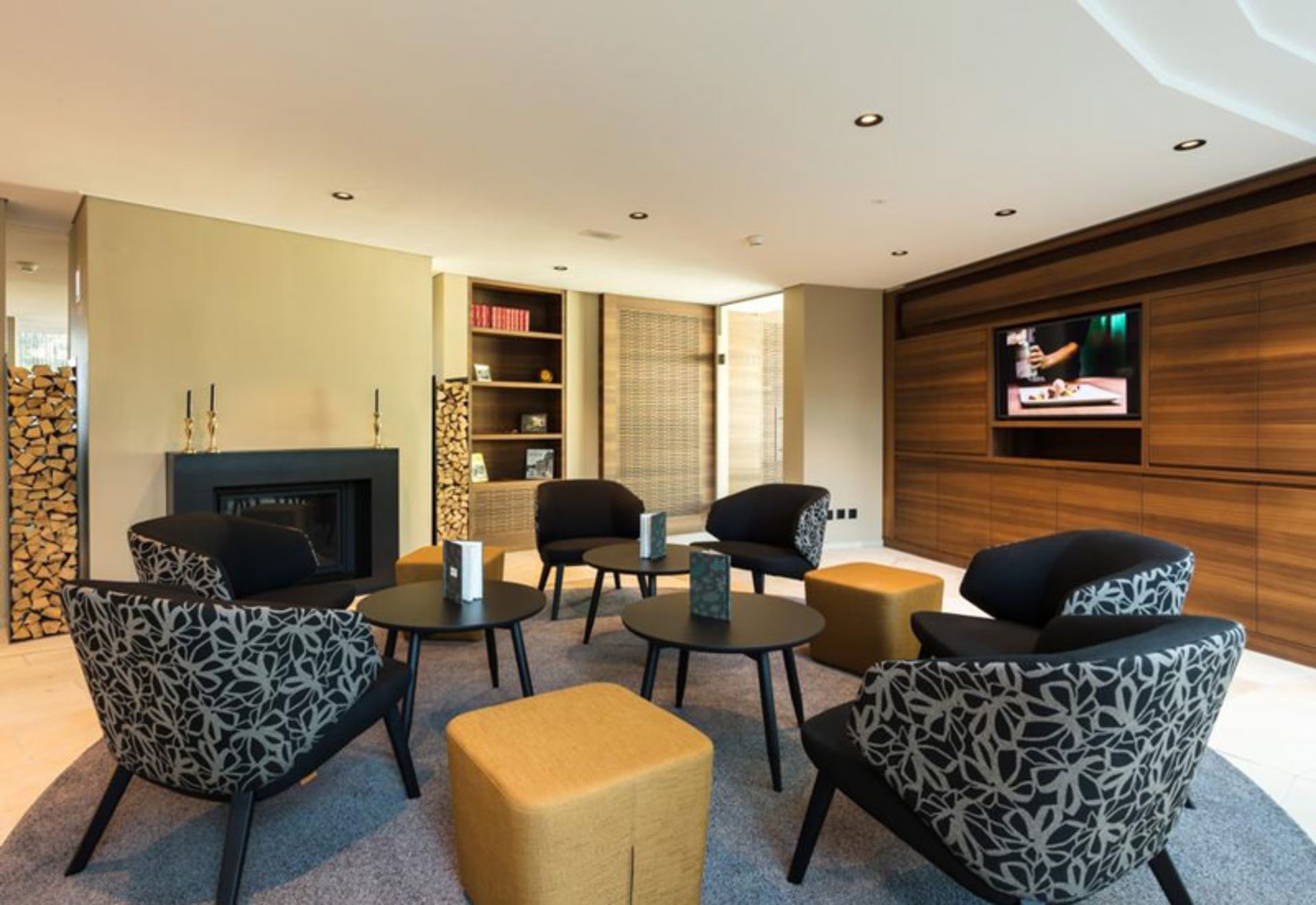 هتل انگیمات سیتی-گاردن (Engimatt City-Gardenhotel)